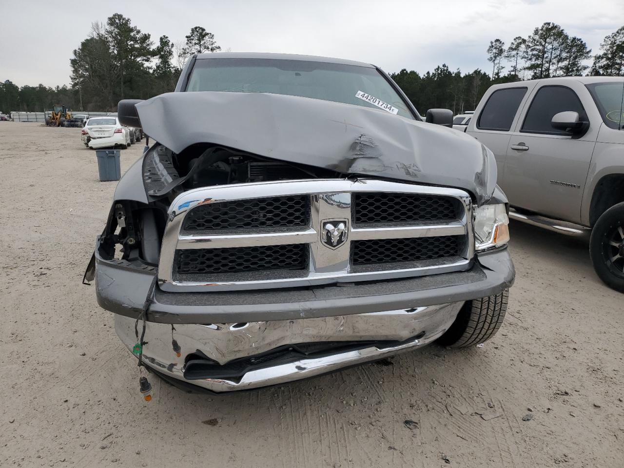 Photo 4 VIN: 1D3HB18P49S802239 - DODGE RAM 