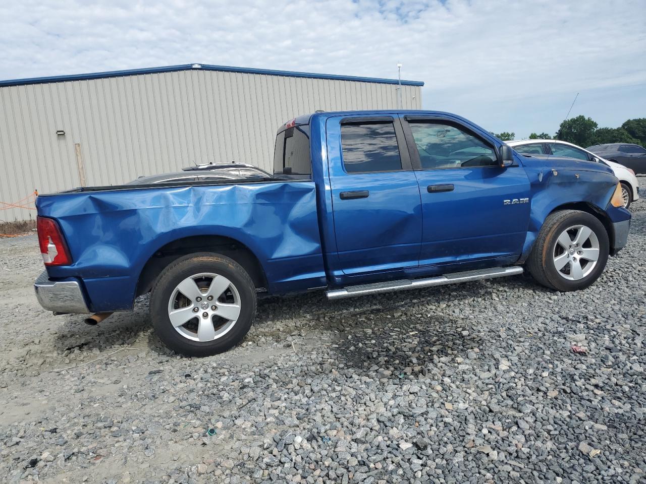 Photo 2 VIN: 1D3HB18P79S745762 - DODGE RAM 