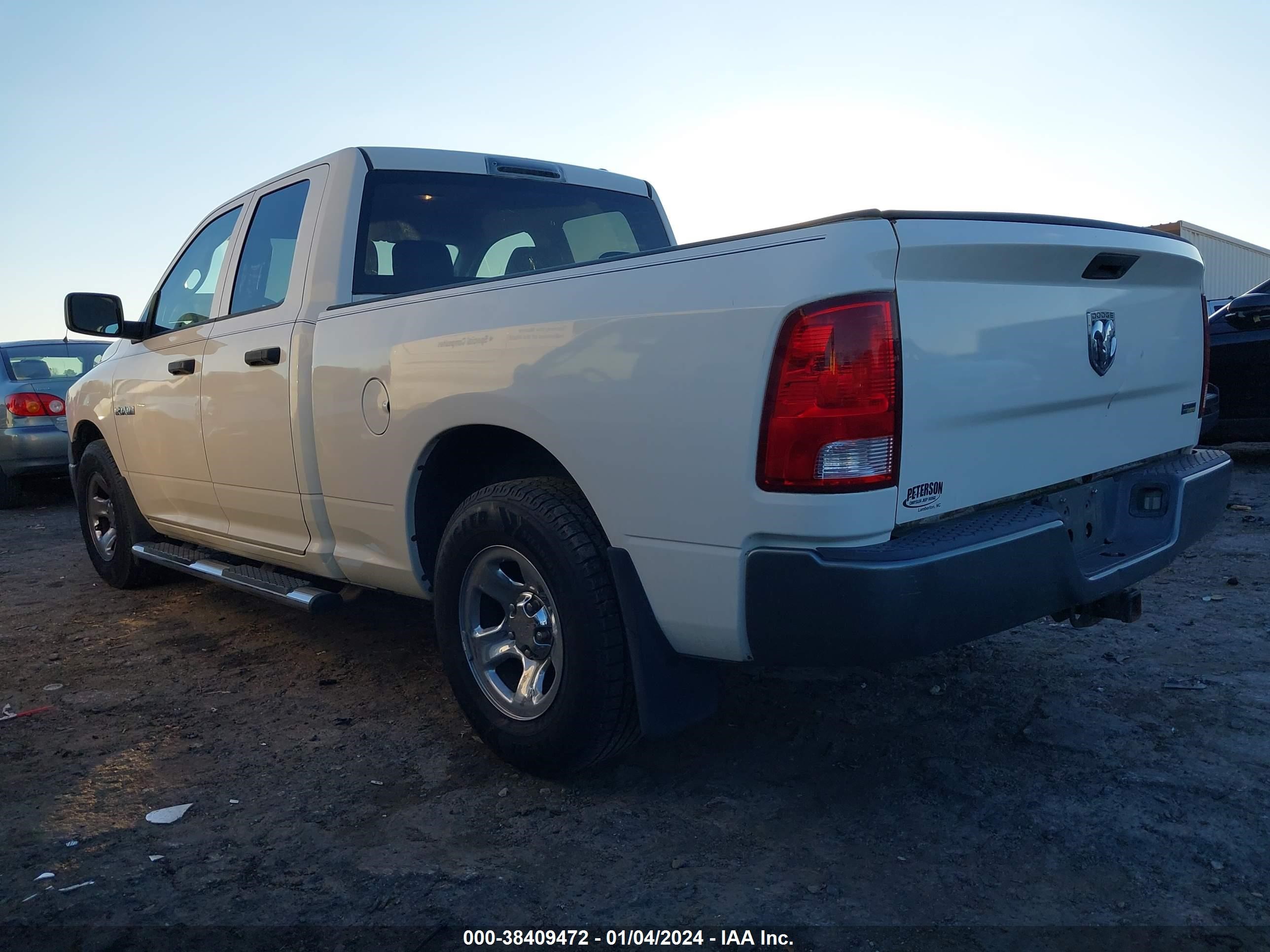 Photo 2 VIN: 1D3HB18P89S782223 - DODGE RAM 