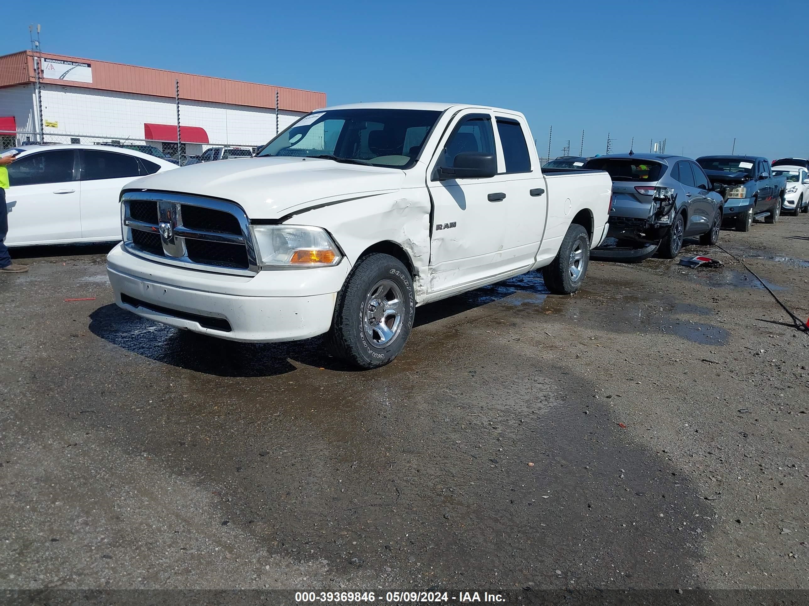 Photo 1 VIN: 1D3HB18P89S791827 - DODGE RAM 