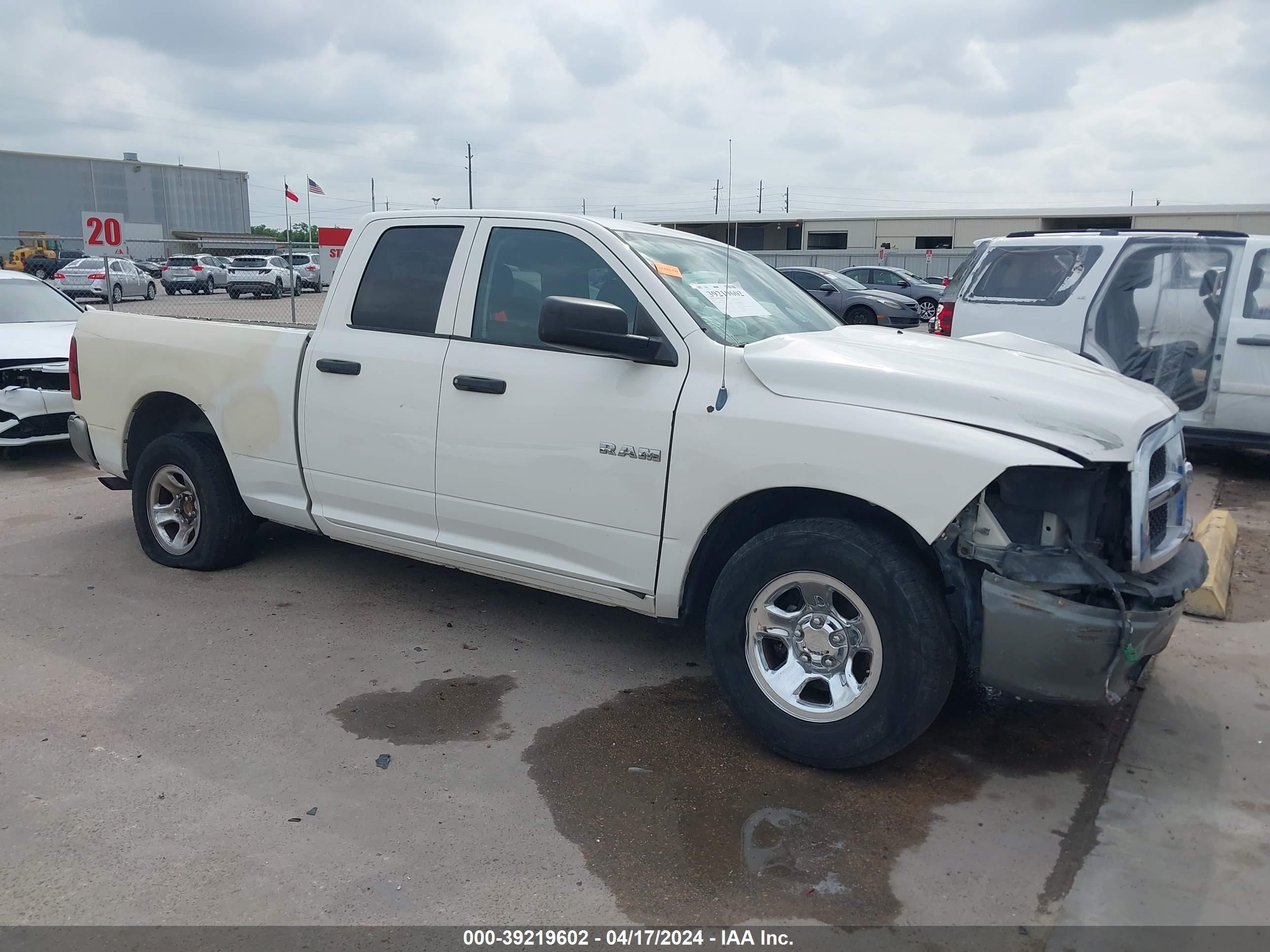 Photo 13 VIN: 1D3HB18P99S793490 - DODGE RAM 