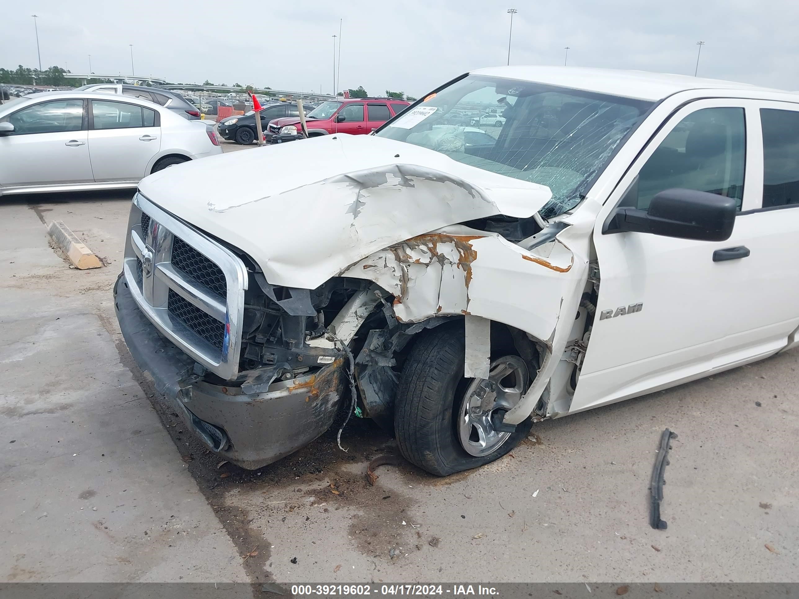 Photo 5 VIN: 1D3HB18P99S793490 - DODGE RAM 