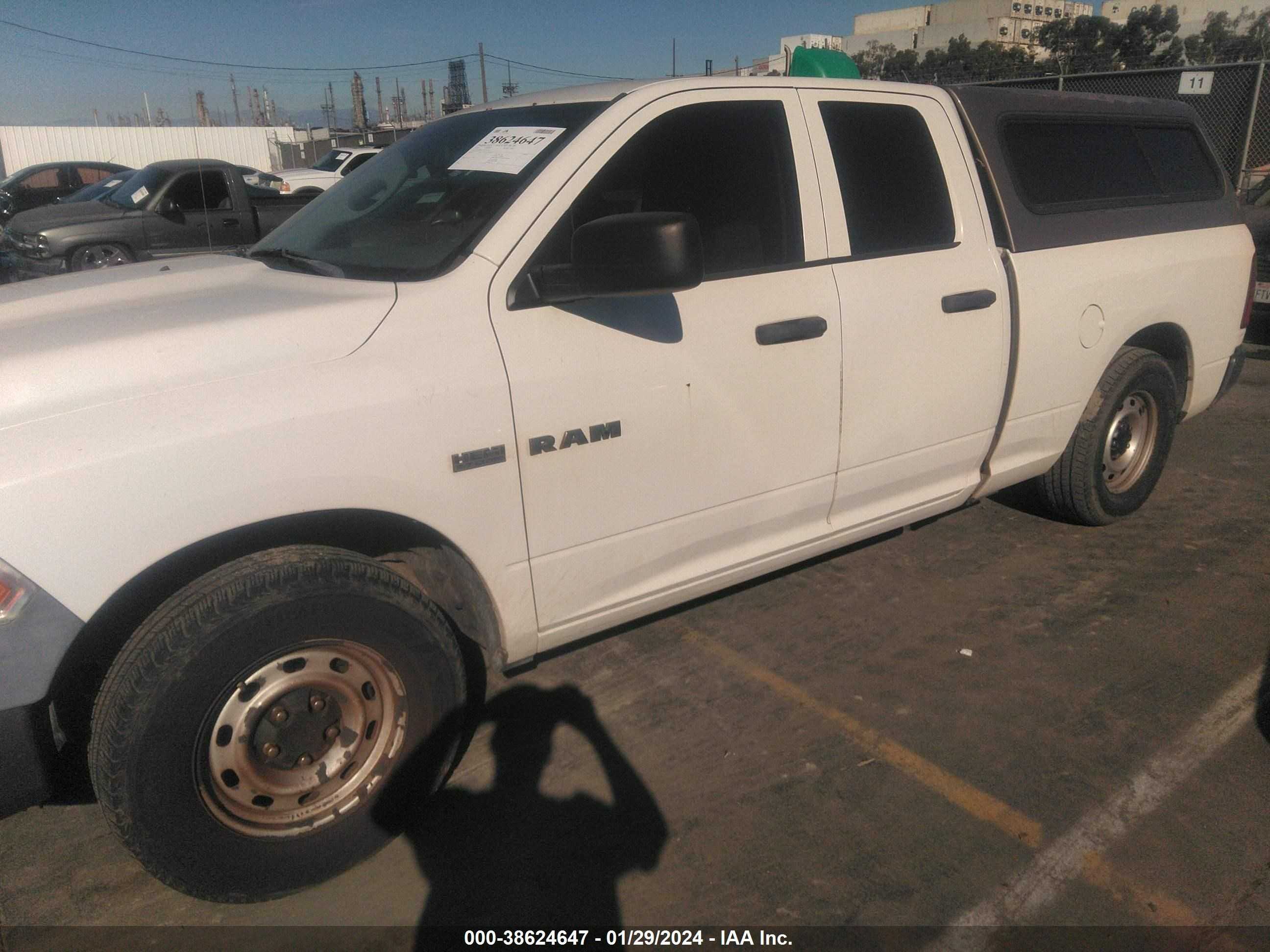 Photo 1 VIN: 1D3HB18T69S727170 - DODGE RAM 