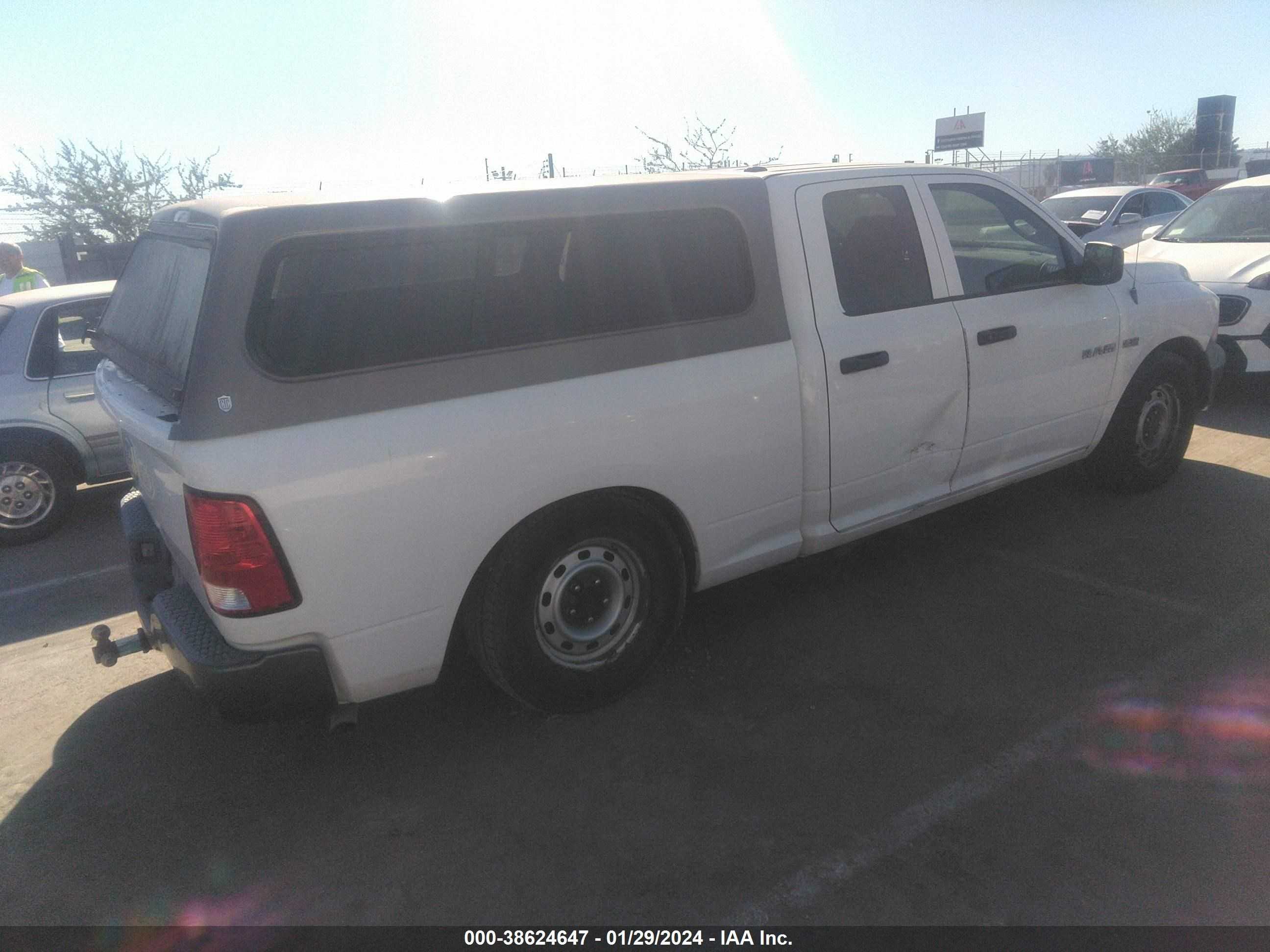 Photo 3 VIN: 1D3HB18T69S727170 - DODGE RAM 