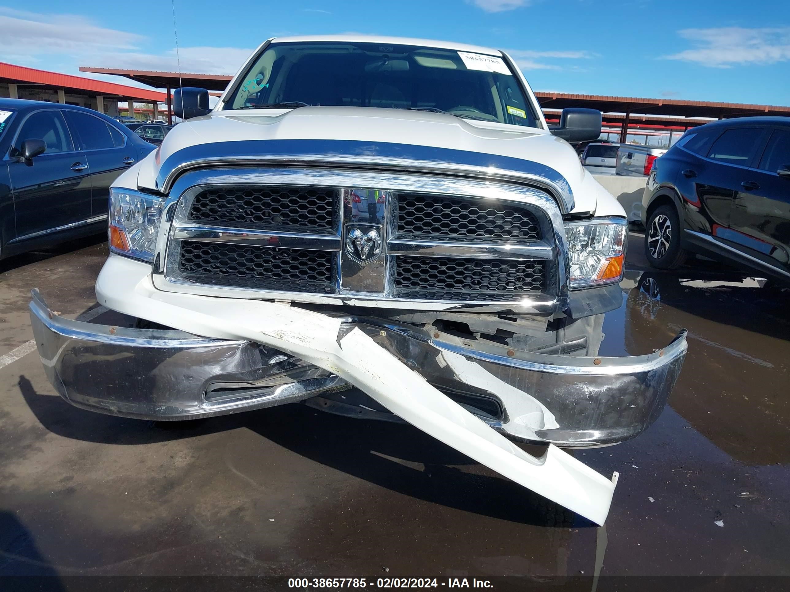 Photo 11 VIN: 1D3HB18T69S733972 - DODGE RAM 