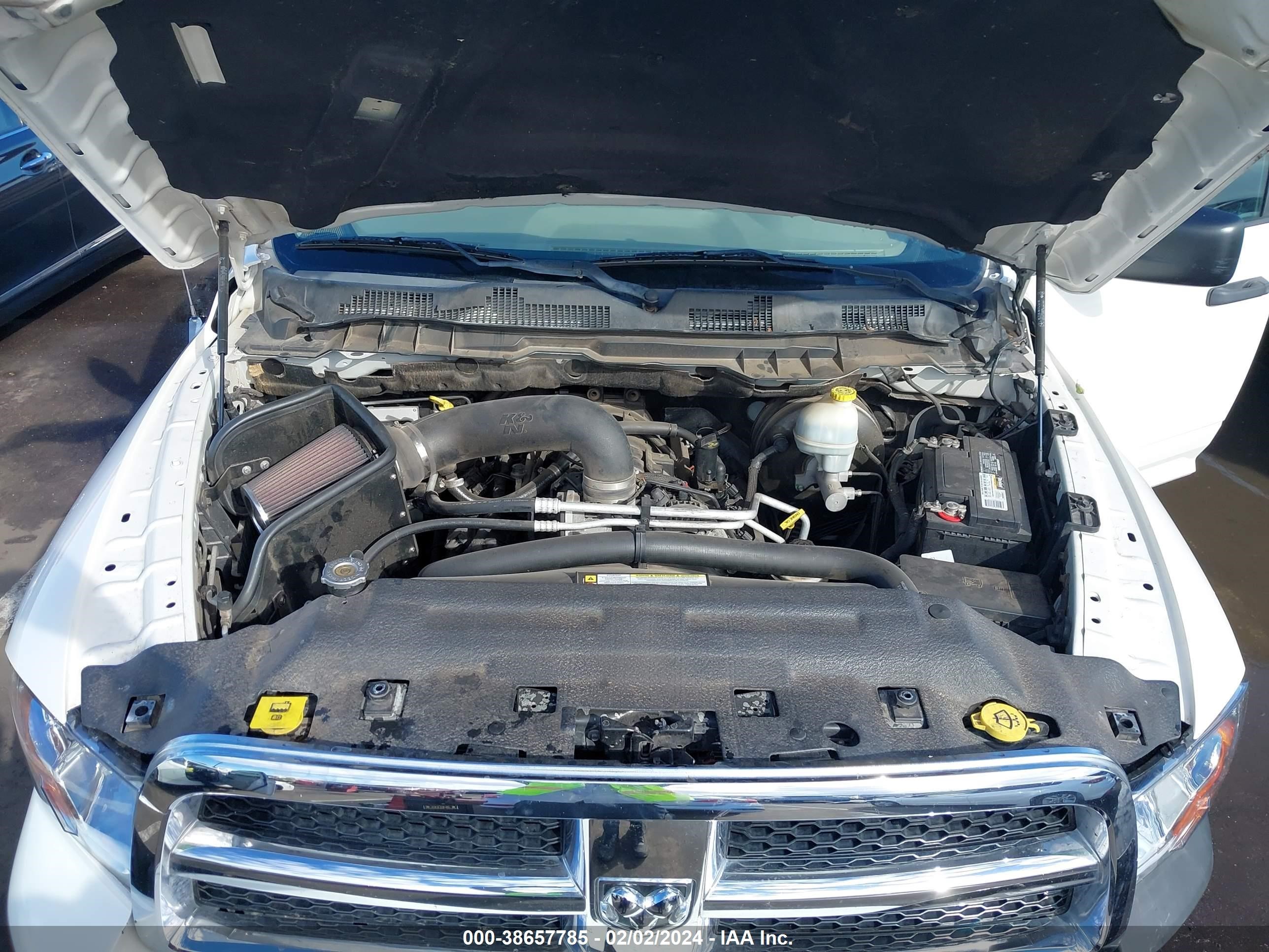 Photo 9 VIN: 1D3HB18T69S733972 - DODGE RAM 