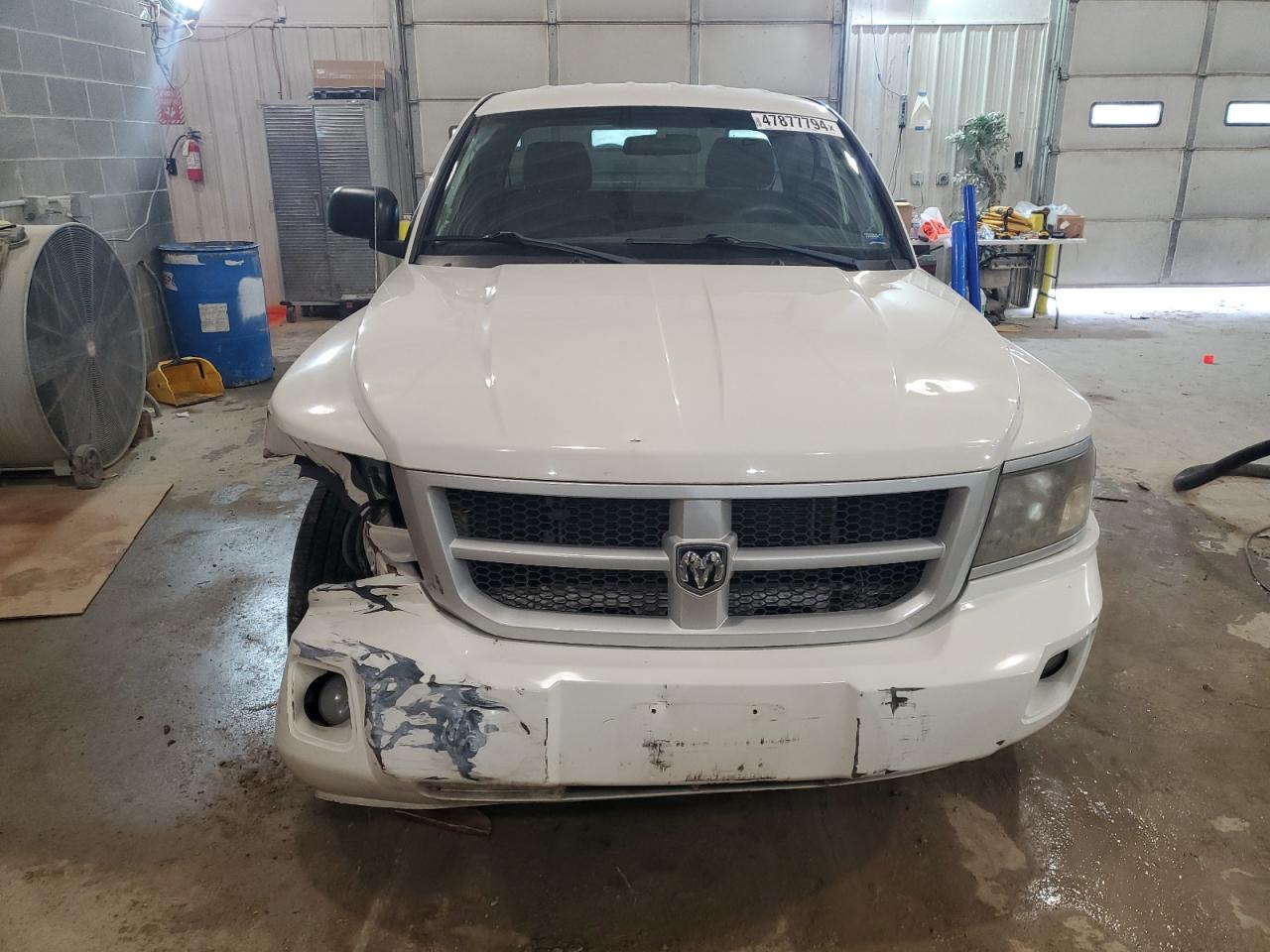 Photo 4 VIN: 1D3HE32P99S785188 - DODGE DAKOTA 