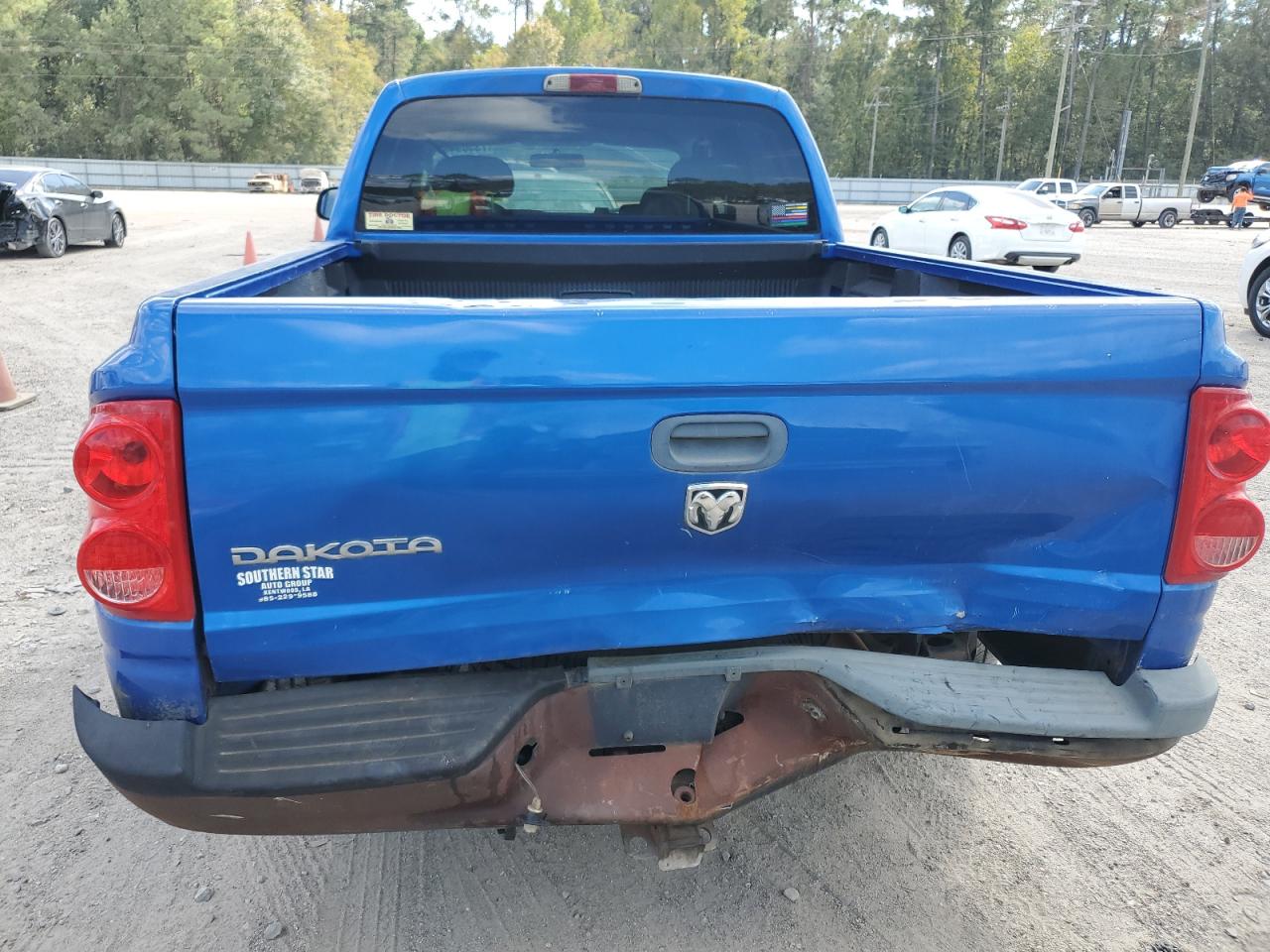 Photo 5 VIN: 1D3HE38K88S578723 - DODGE DAKOTA 