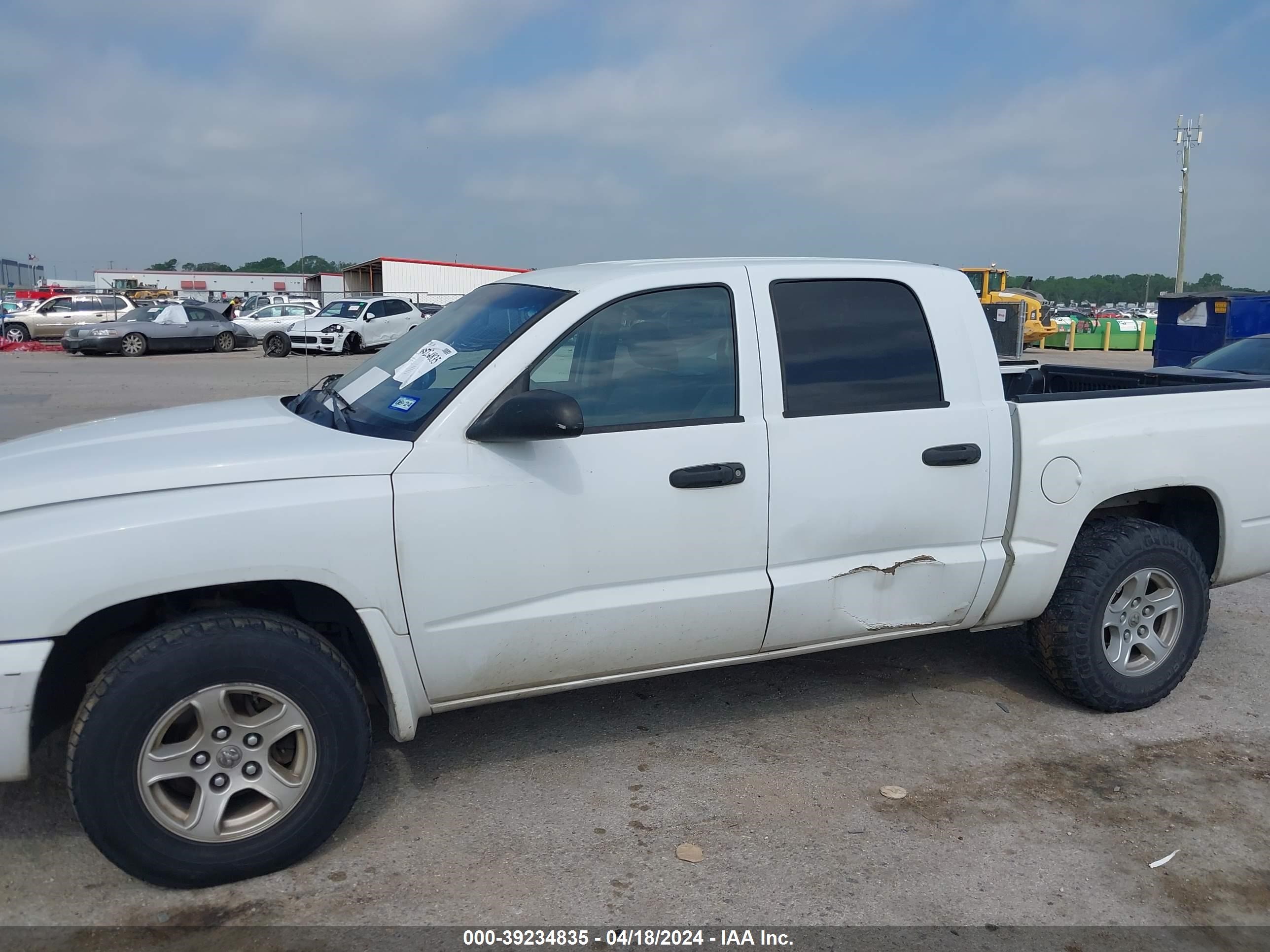 Photo 5 VIN: 1D3HE48K96S656798 - DODGE DAKOTA 