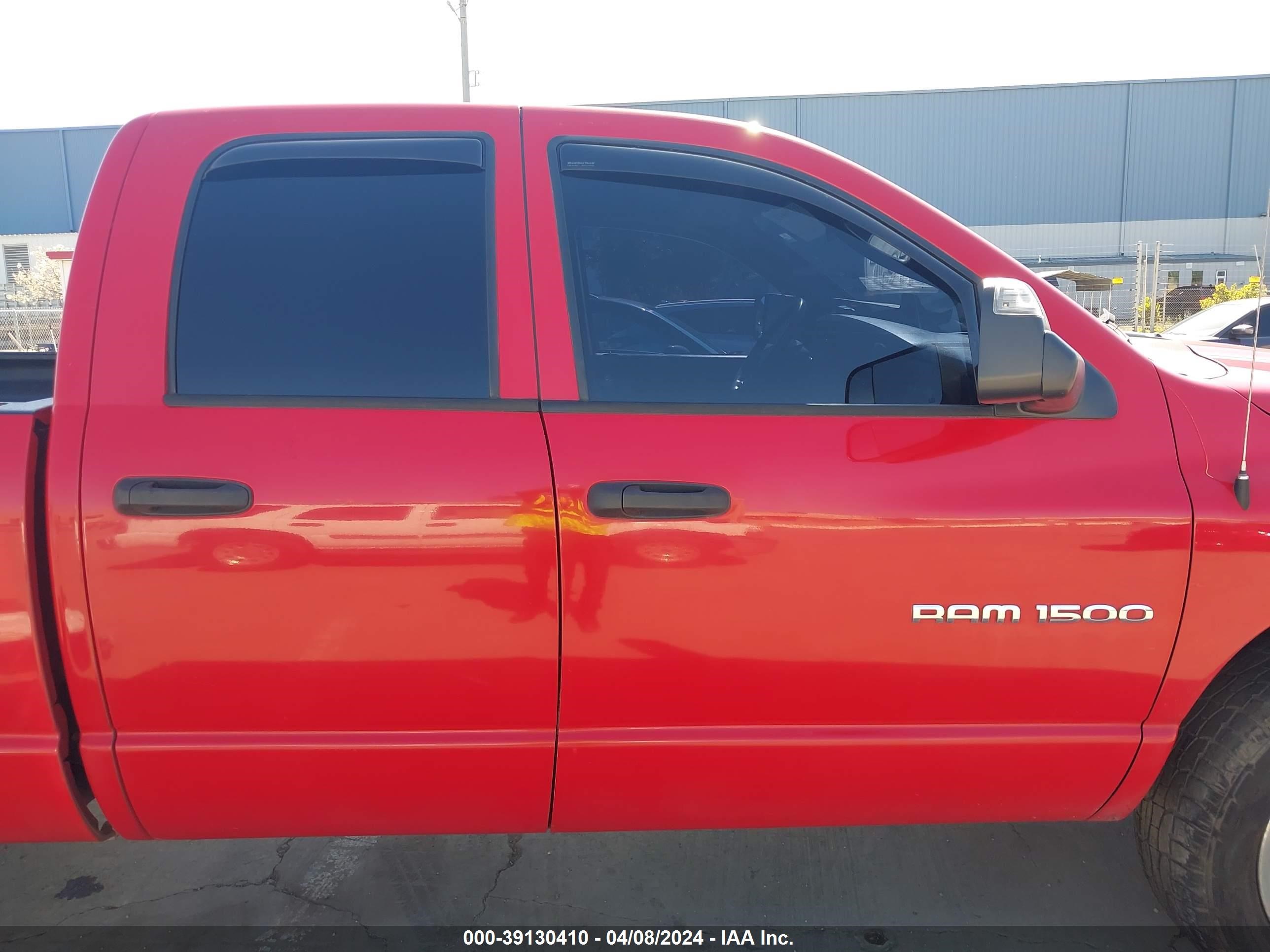 Photo 13 VIN: 1D3HU18D83J656814 - DODGE RAM 