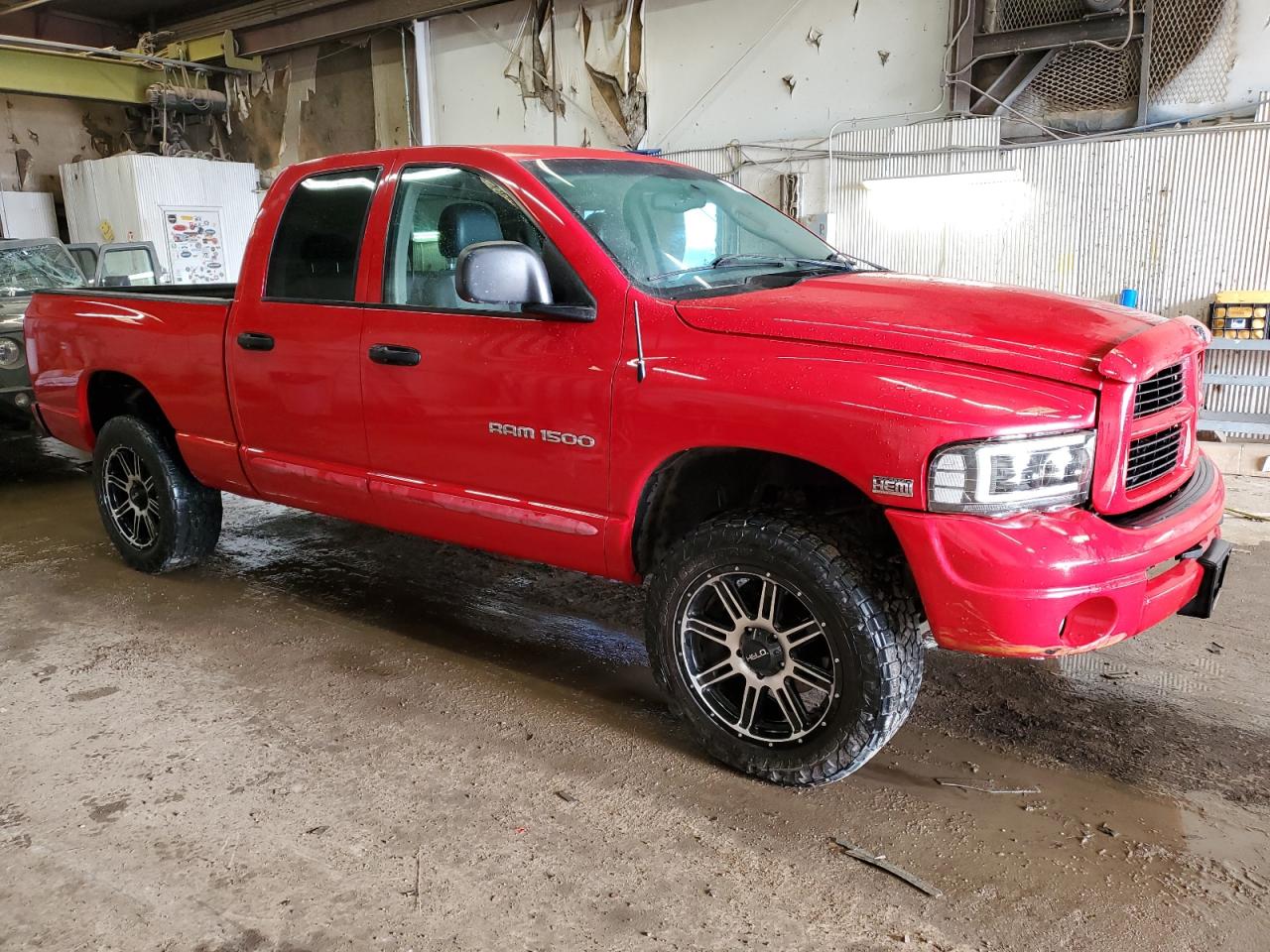 Photo 3 VIN: 1D3HU18DX4J278674 - DODGE RAM 