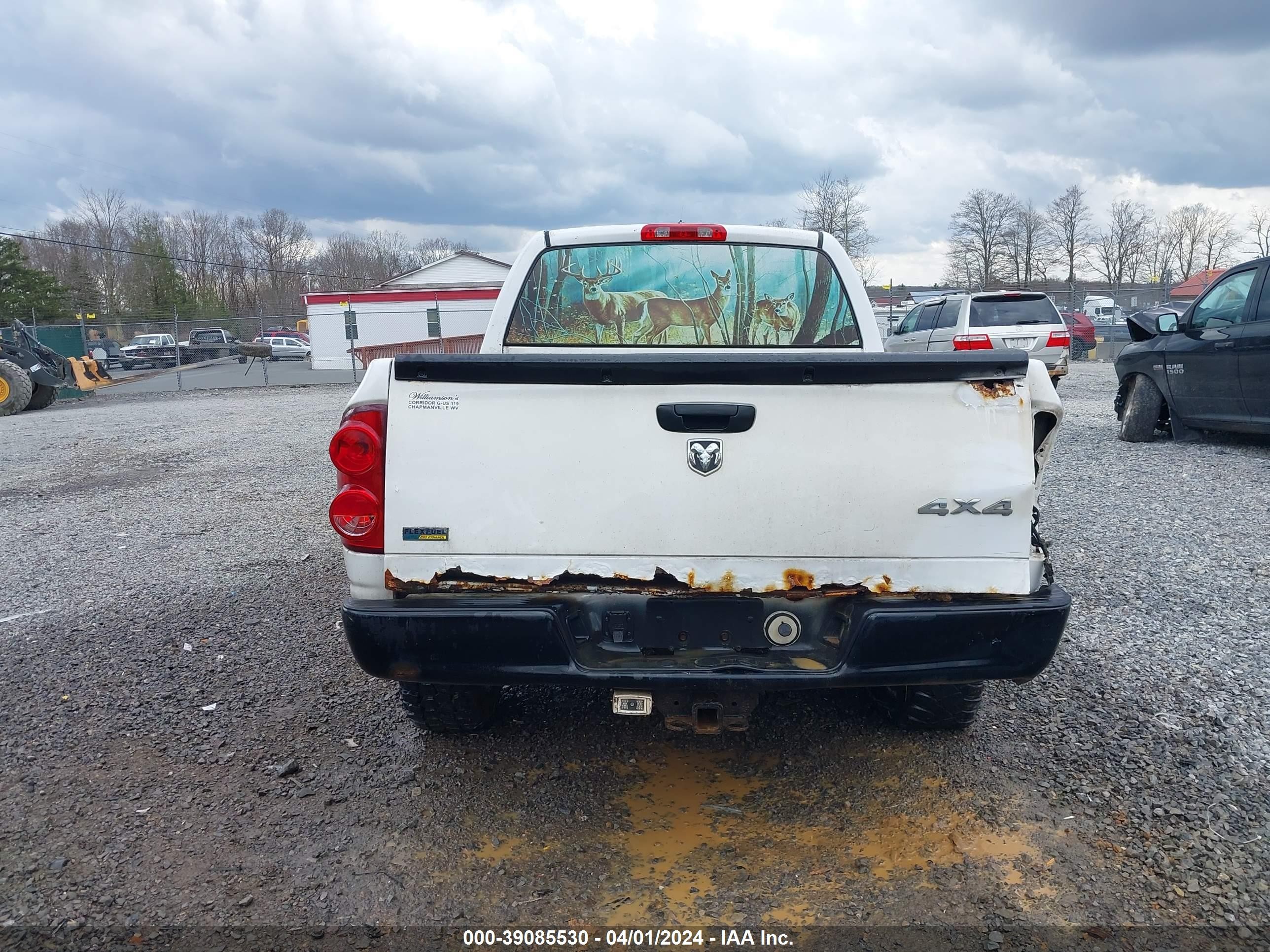 Photo 16 VIN: 1D3HU18N08J178937 - DODGE RAM 