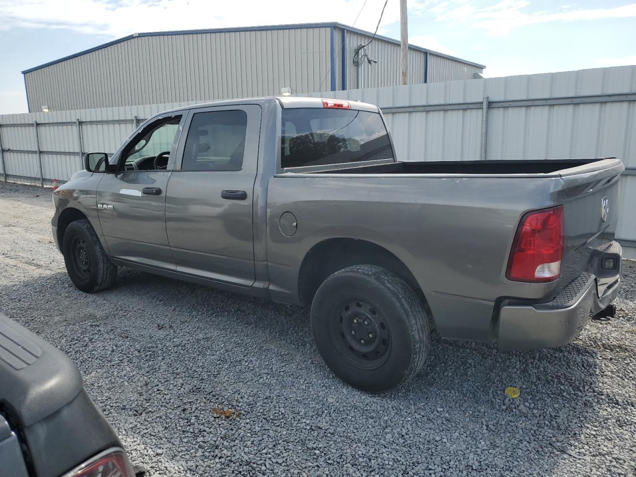 Photo 2 VIN: 1D3HV13P39S788073 - DODGE RAM 