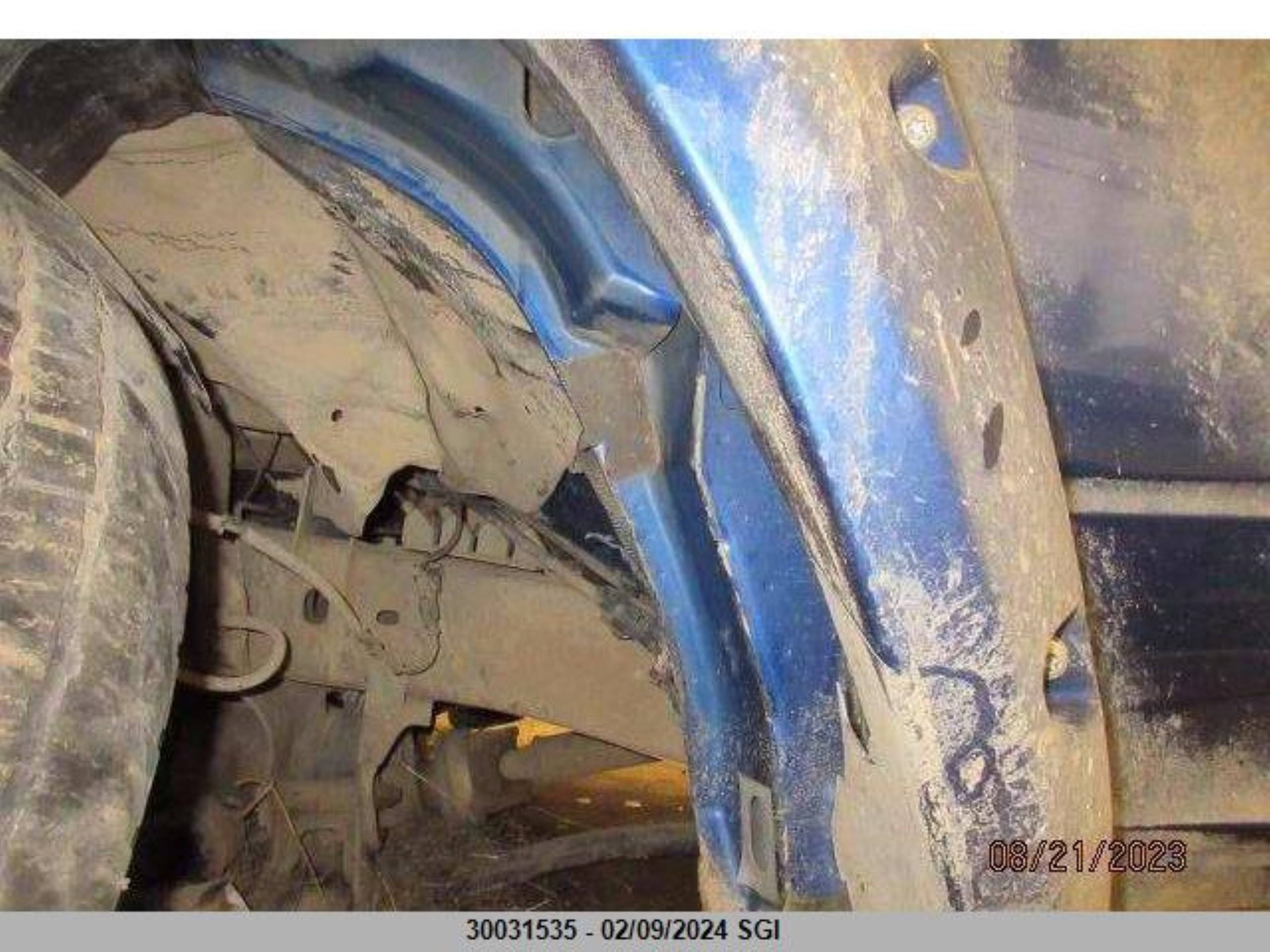 Photo 13 VIN: 1D3HV13T89S733292 - DODGE RAM 