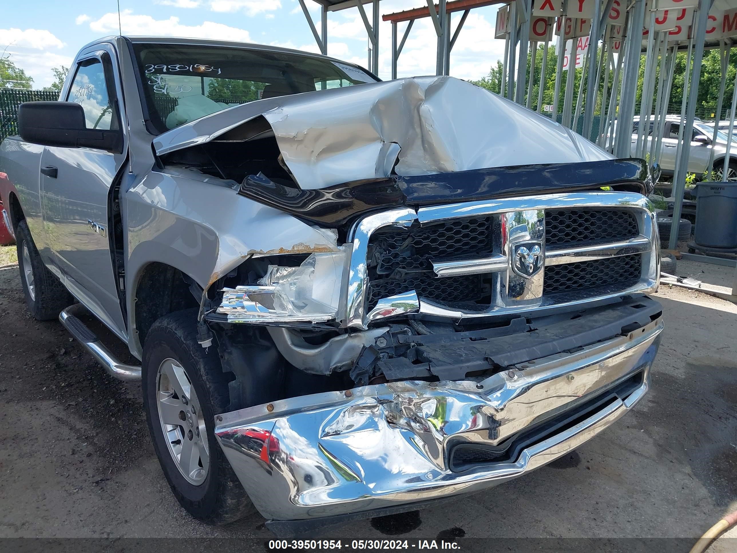 Photo 18 VIN: 1D3HV16PX9J513043 - DODGE RAM 