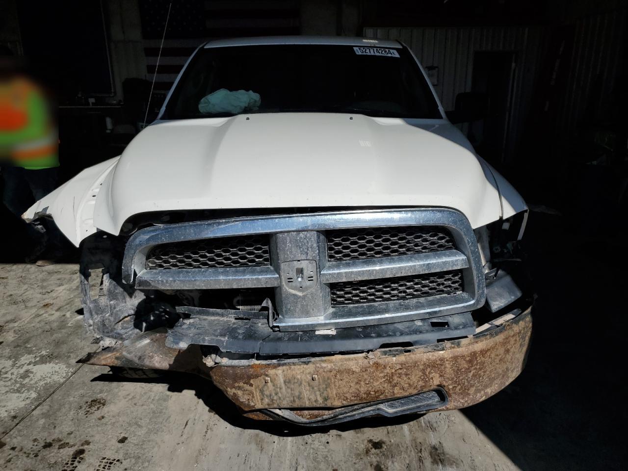 Photo 4 VIN: 1D3HV18P19S759194 - DODGE RAM 