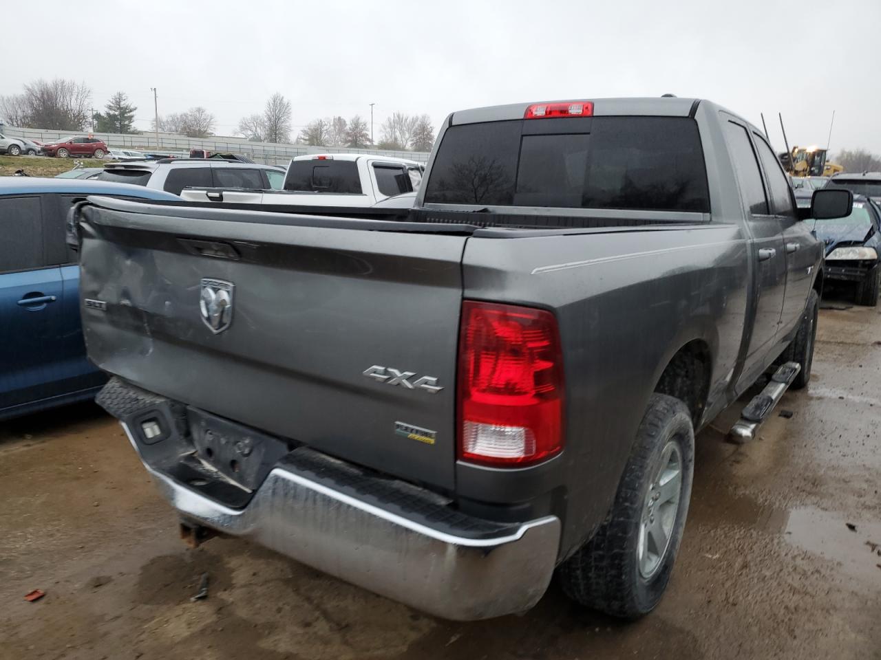 Photo 2 VIN: 1D3HV18P19S803680 - DODGE RAM 