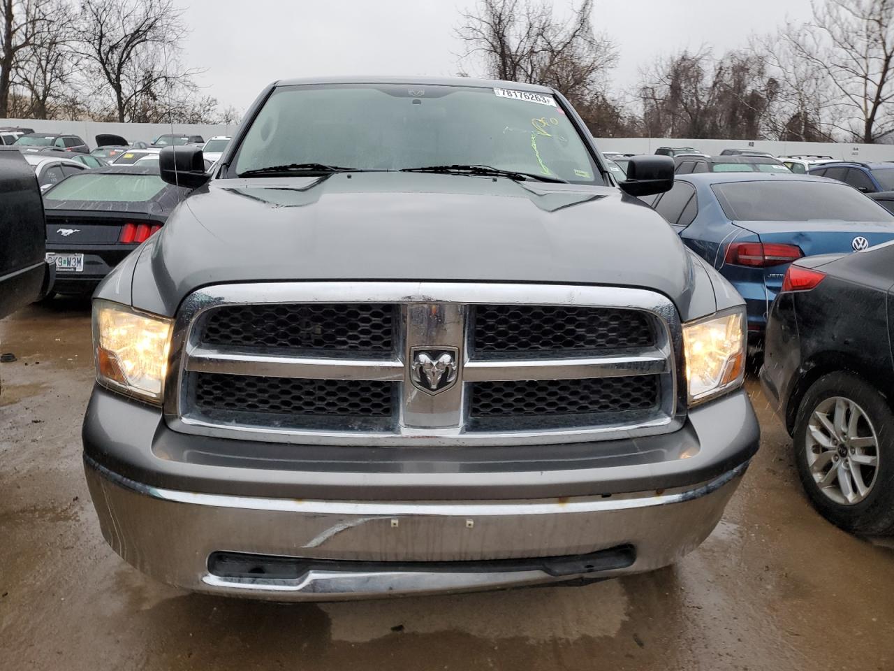 Photo 4 VIN: 1D3HV18P19S803680 - DODGE RAM 