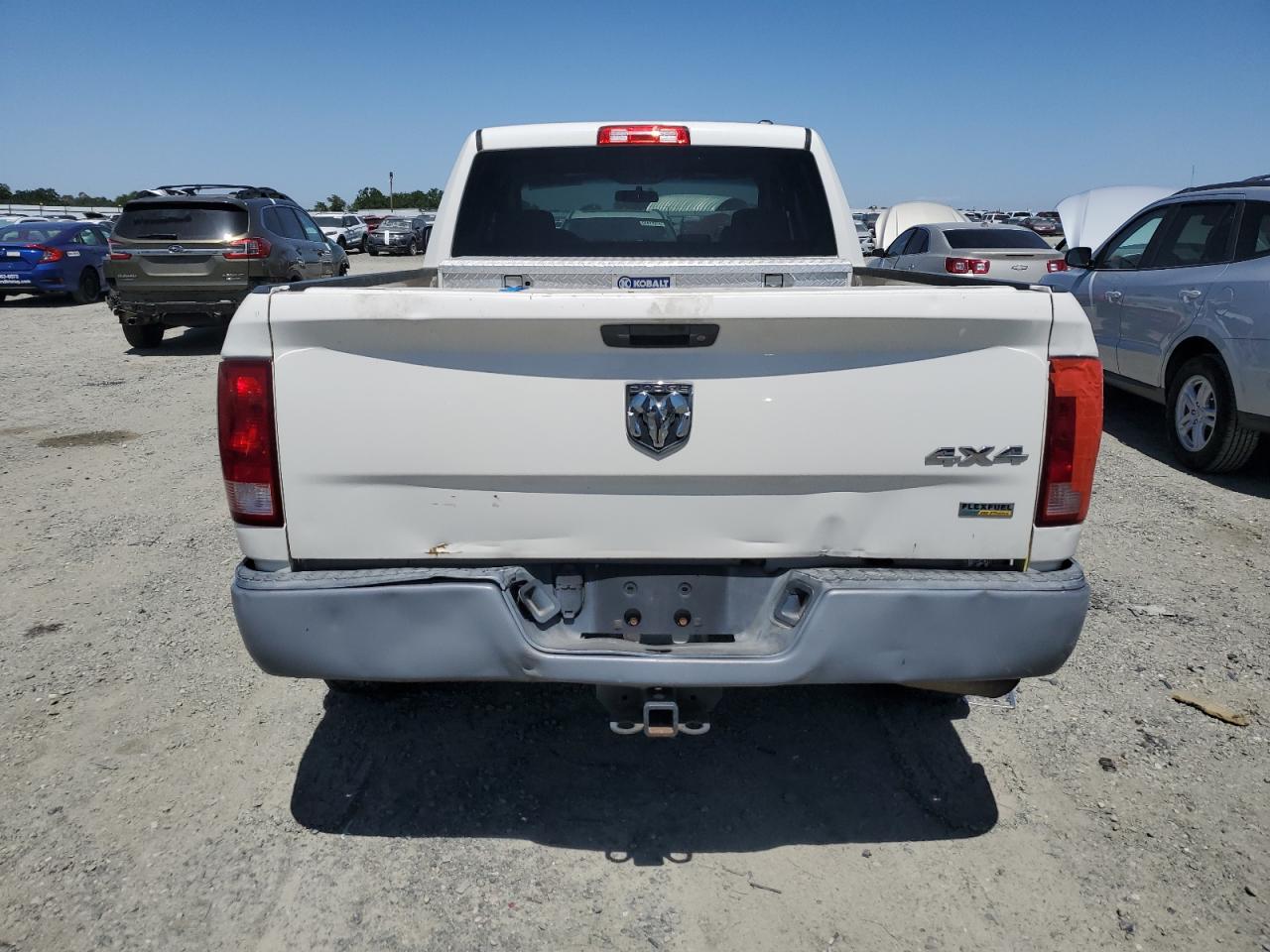 Photo 5 VIN: 1D3HV18P29S755137 - DODGE RAM 