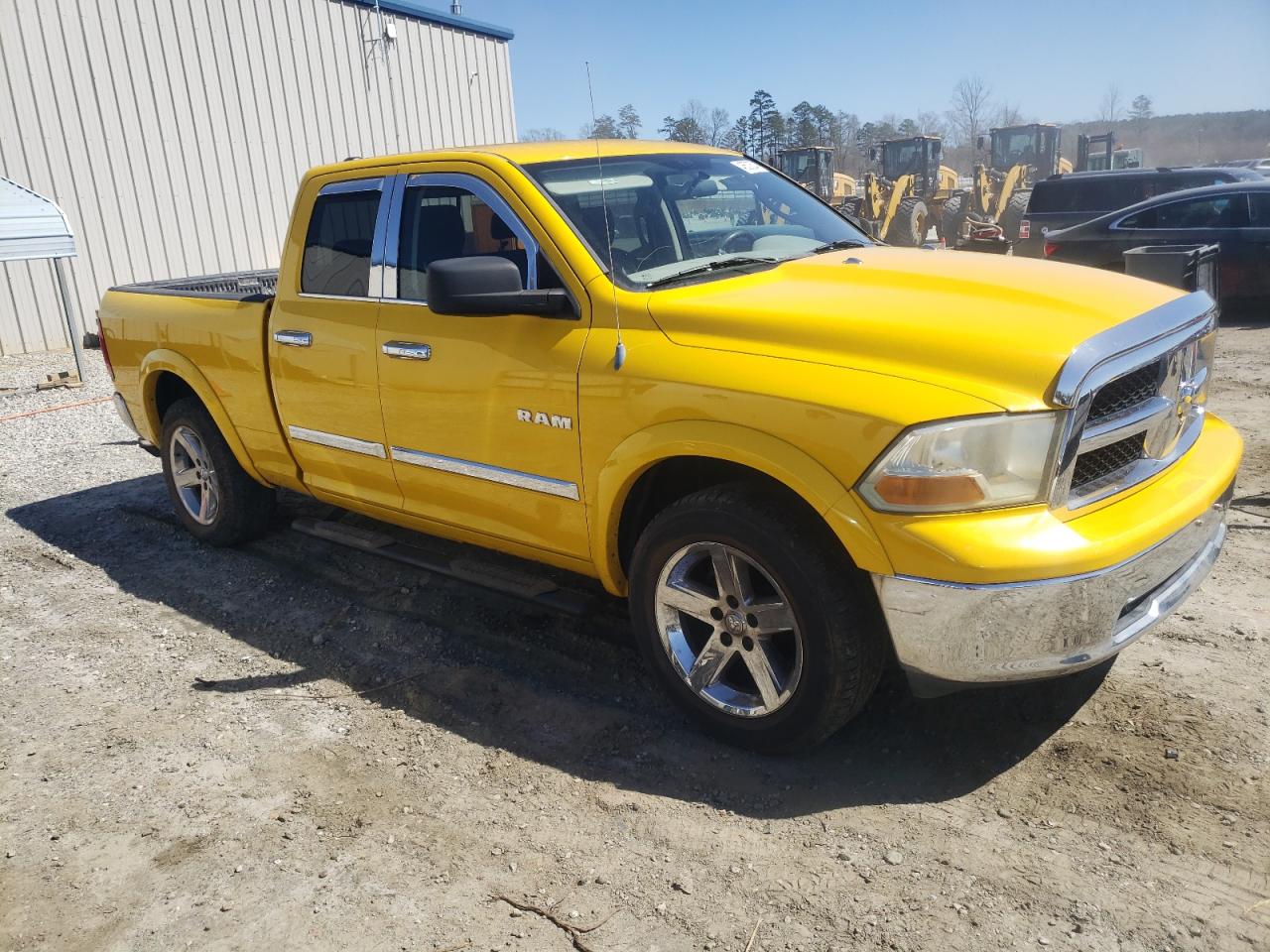 Photo 3 VIN: 1D3HV18P49S807948 - DODGE RAM 