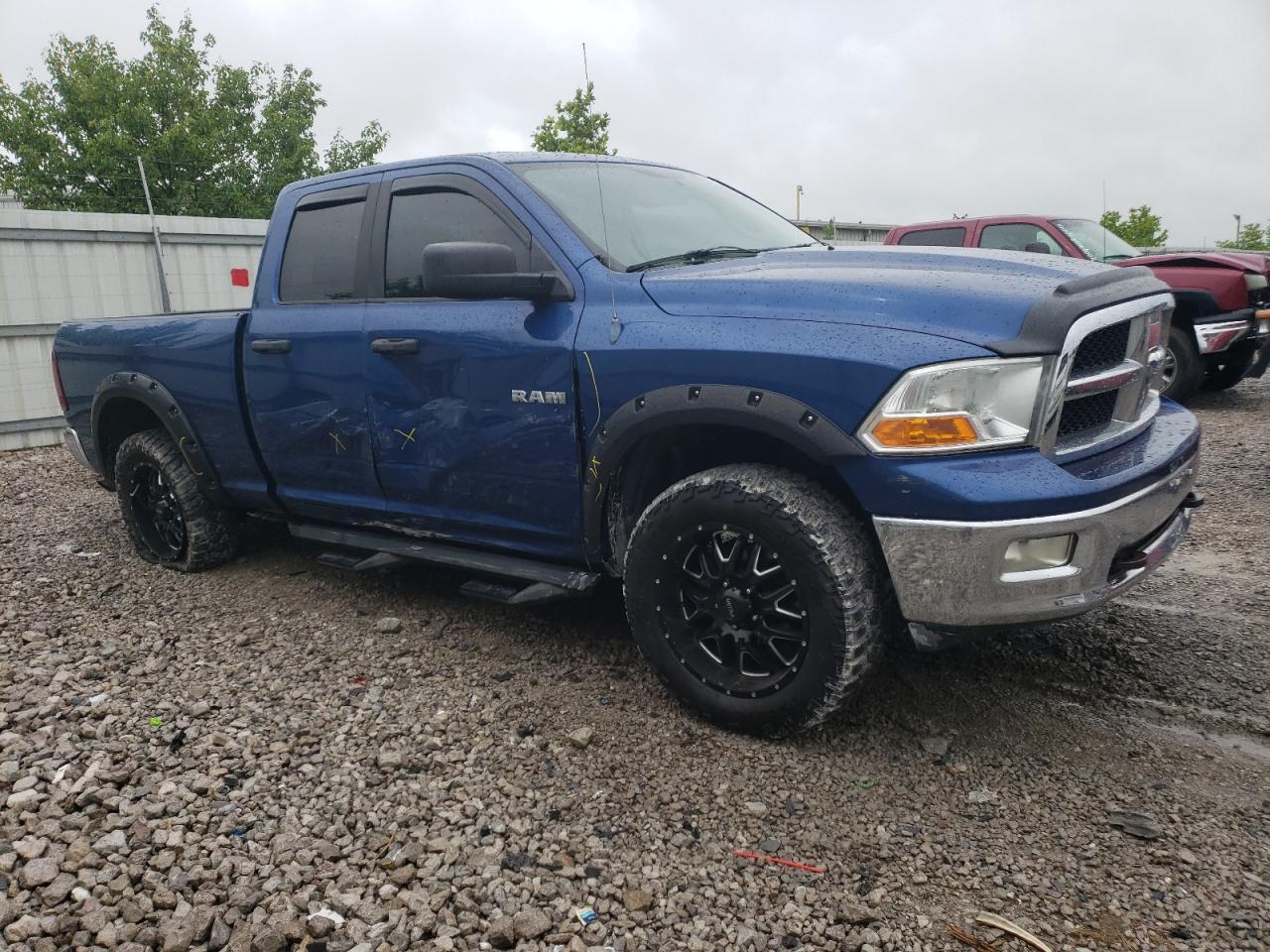 Photo 3 VIN: 1D3HV18PX9S709233 - DODGE RAM 