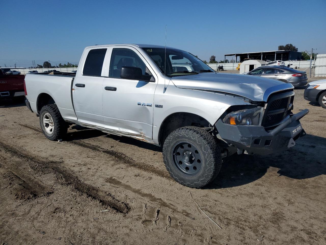 Photo 3 VIN: 1D3HV18T19S762089 - DODGE RAM 