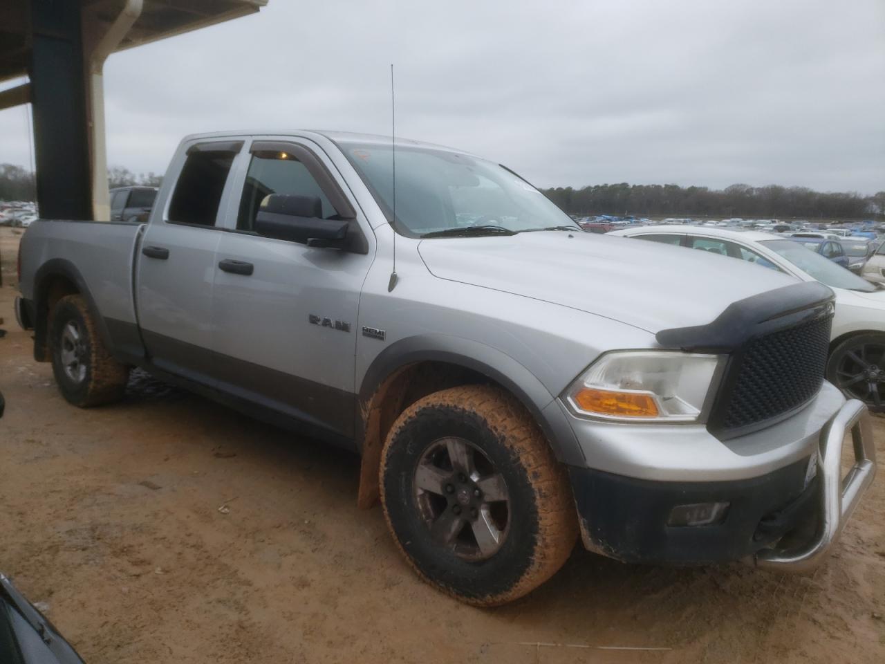 Photo 3 VIN: 1D3HV18T19S770192 - DODGE RAM 