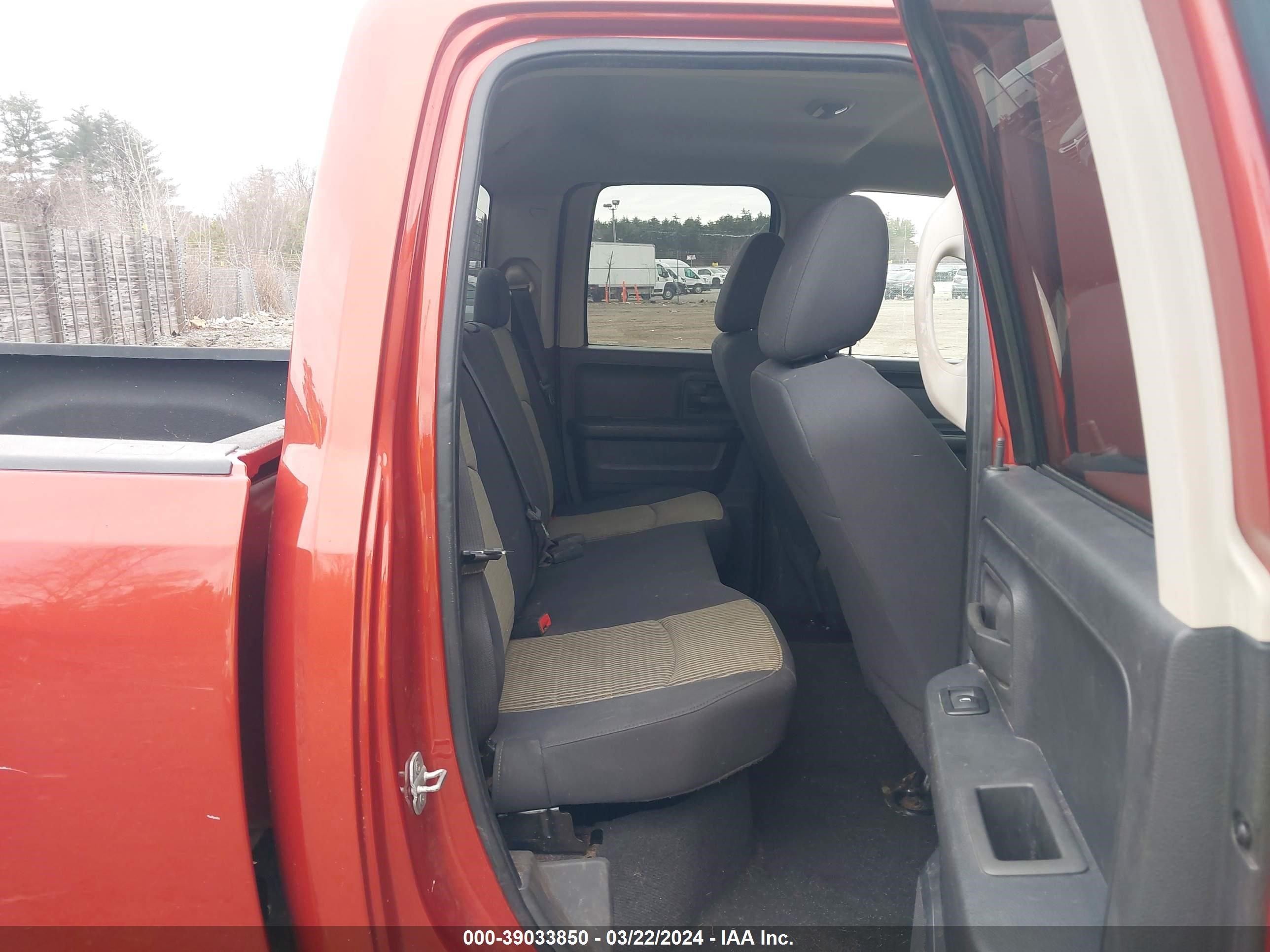 Photo 7 VIN: 1D3HV18T298782769 - DODGE RAM 