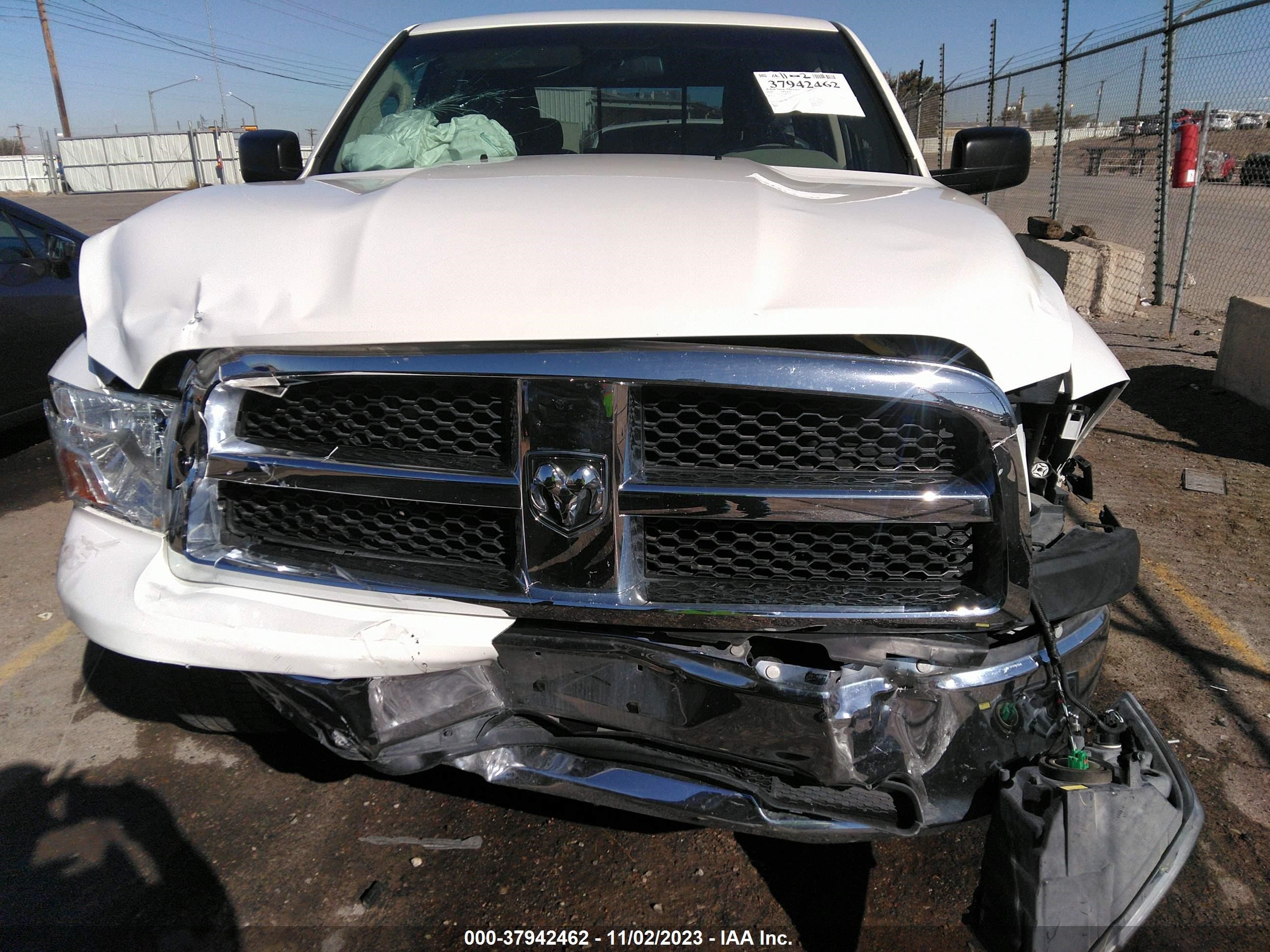 Photo 11 VIN: 1D3HV18T79S729016 - DODGE RAM 