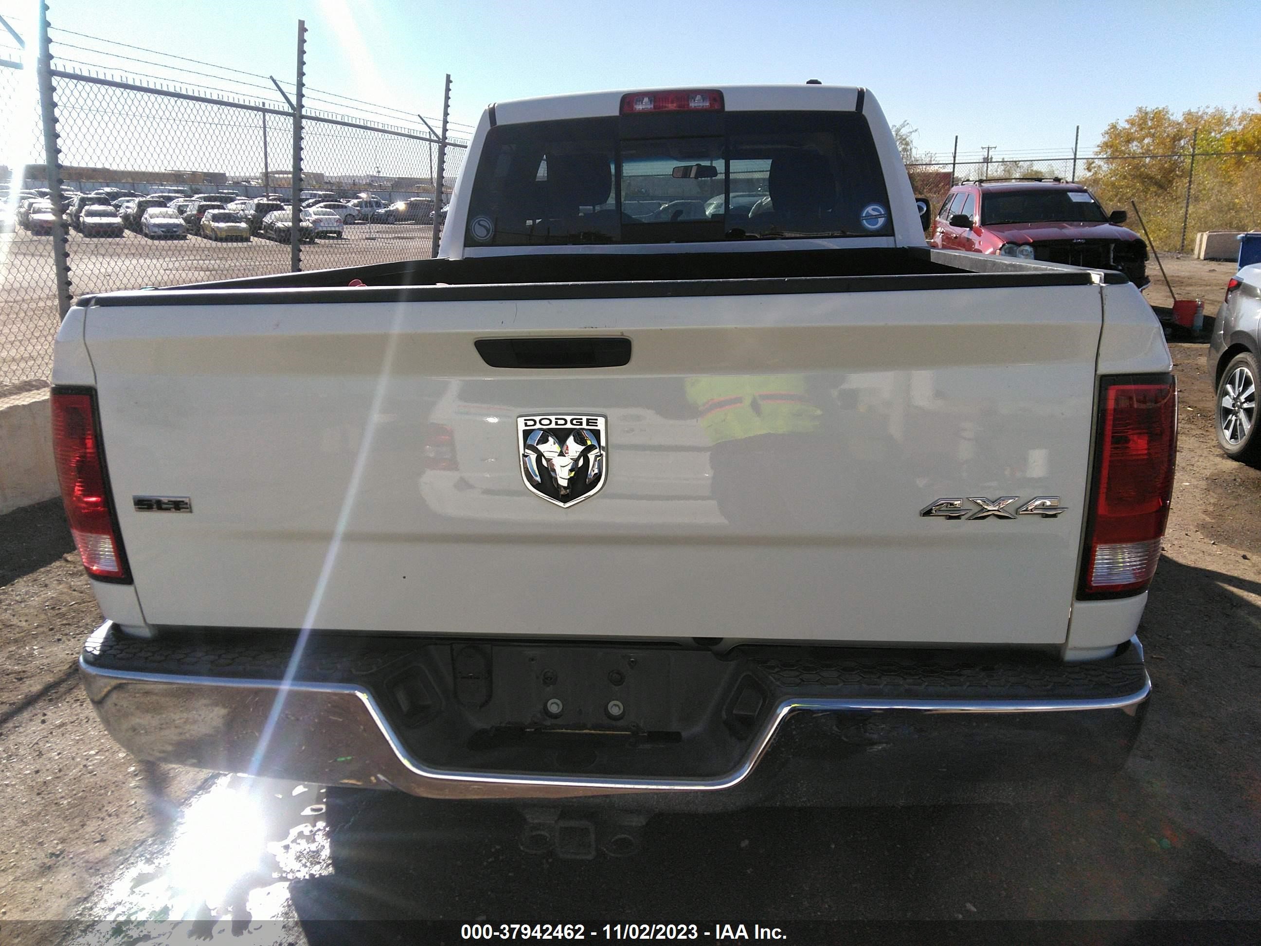 Photo 15 VIN: 1D3HV18T79S729016 - DODGE RAM 