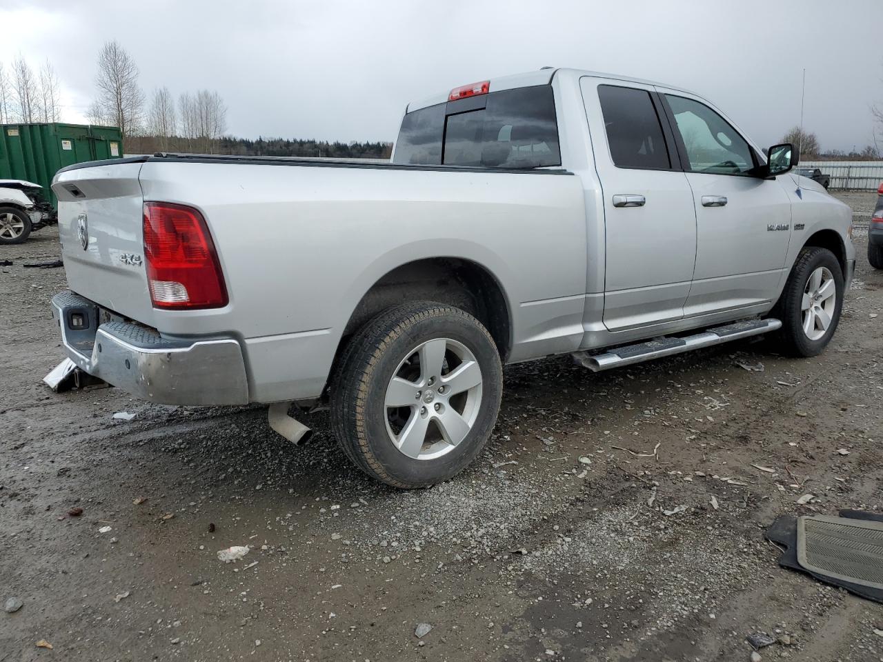 Photo 2 VIN: 1D3HV18T79S775946 - DODGE RAM 