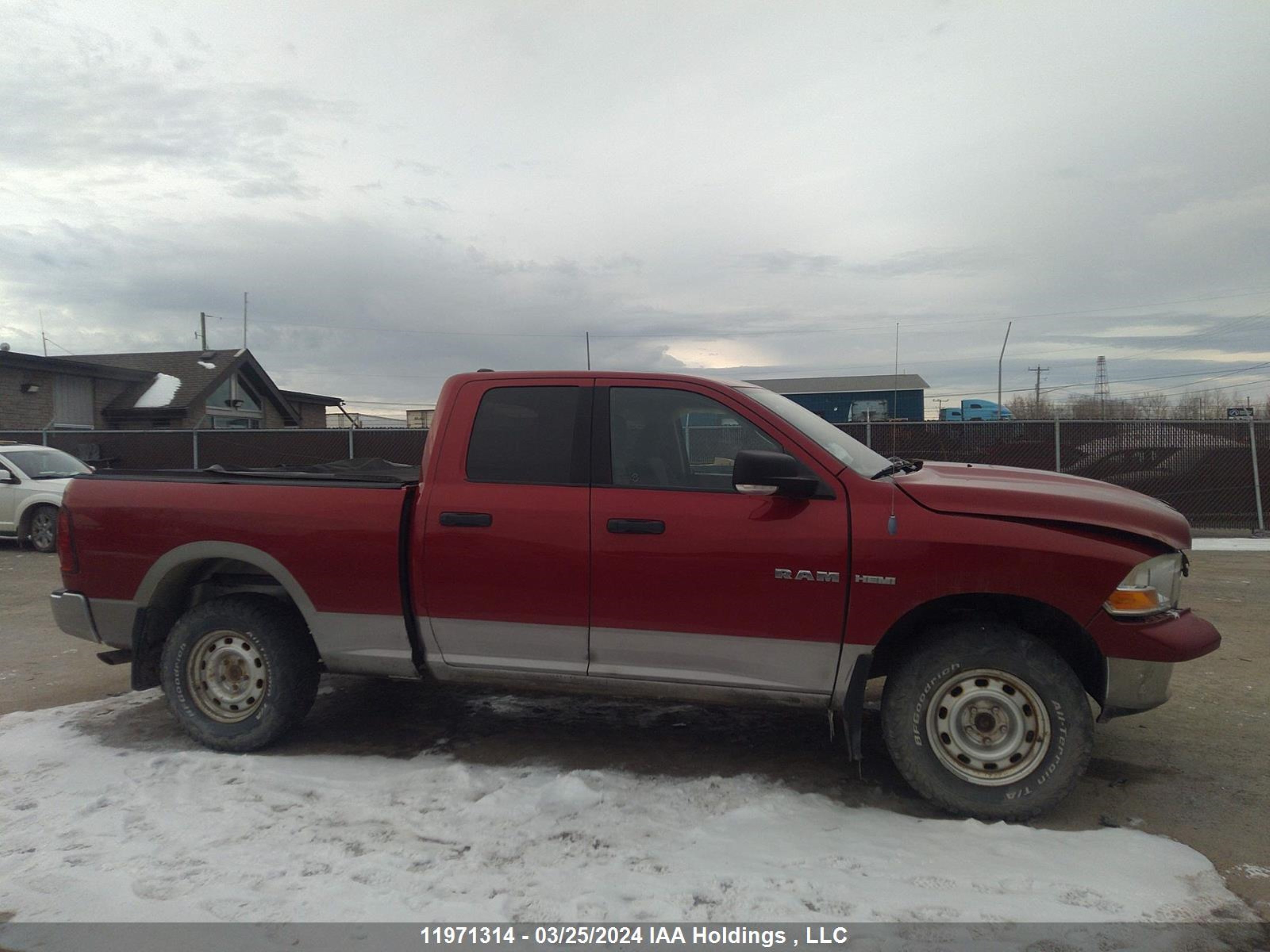 Photo 13 VIN: 1D3HV18T79S825177 - DODGE RAM 