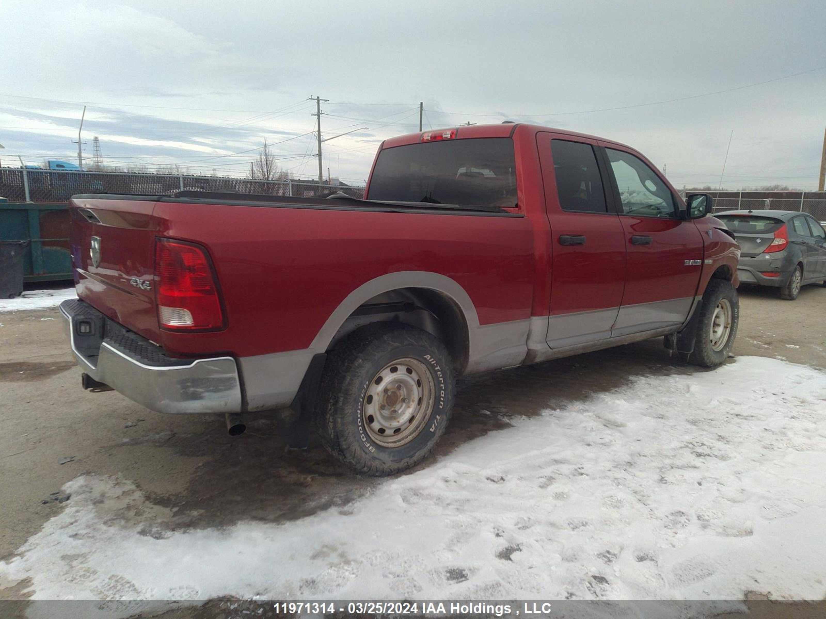 Photo 3 VIN: 1D3HV18T79S825177 - DODGE RAM 