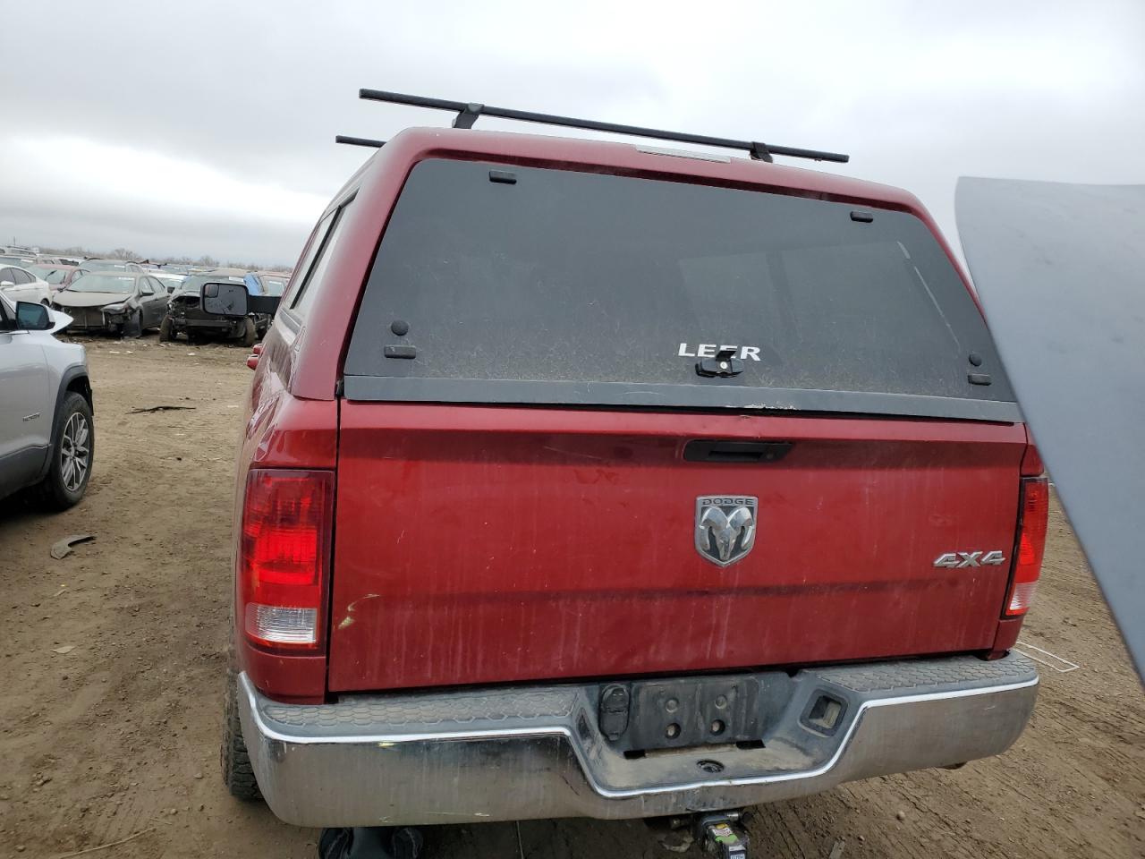 Photo 5 VIN: 1D3HV18T99S769193 - DODGE RAM 