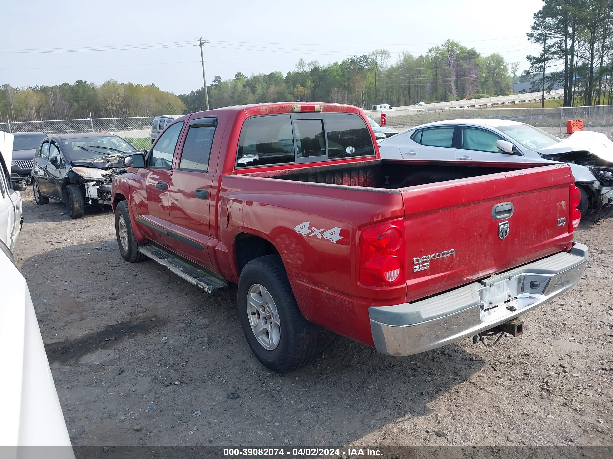 Photo 2 VIN: 1D3HW48N86S611360 - DODGE DAKOTA 