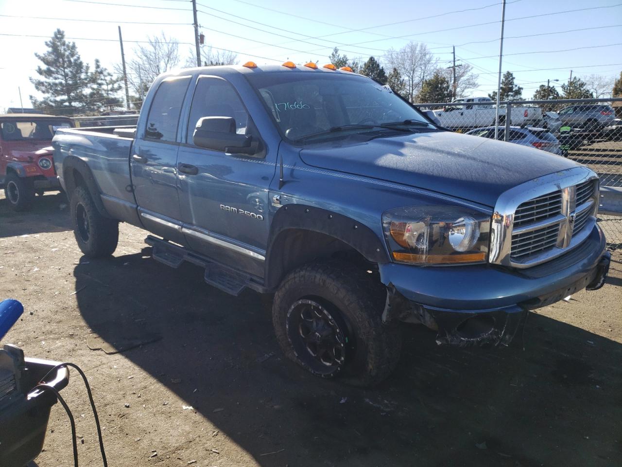 Photo 3 VIN: 1D3KS28C96J130415 - DODGE RAM 