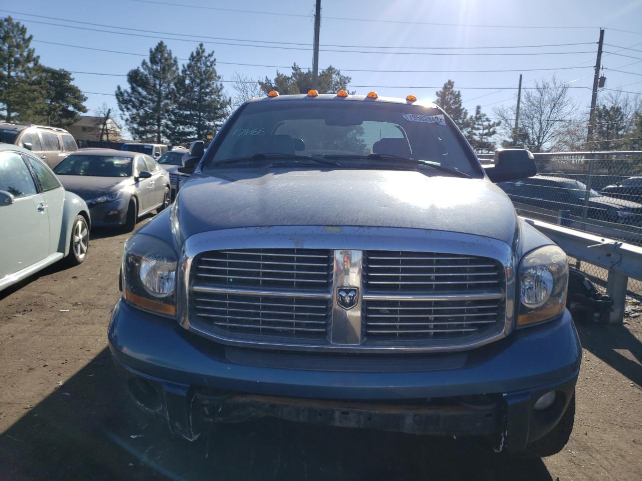 Photo 4 VIN: 1D3KS28C96J130415 - DODGE RAM 