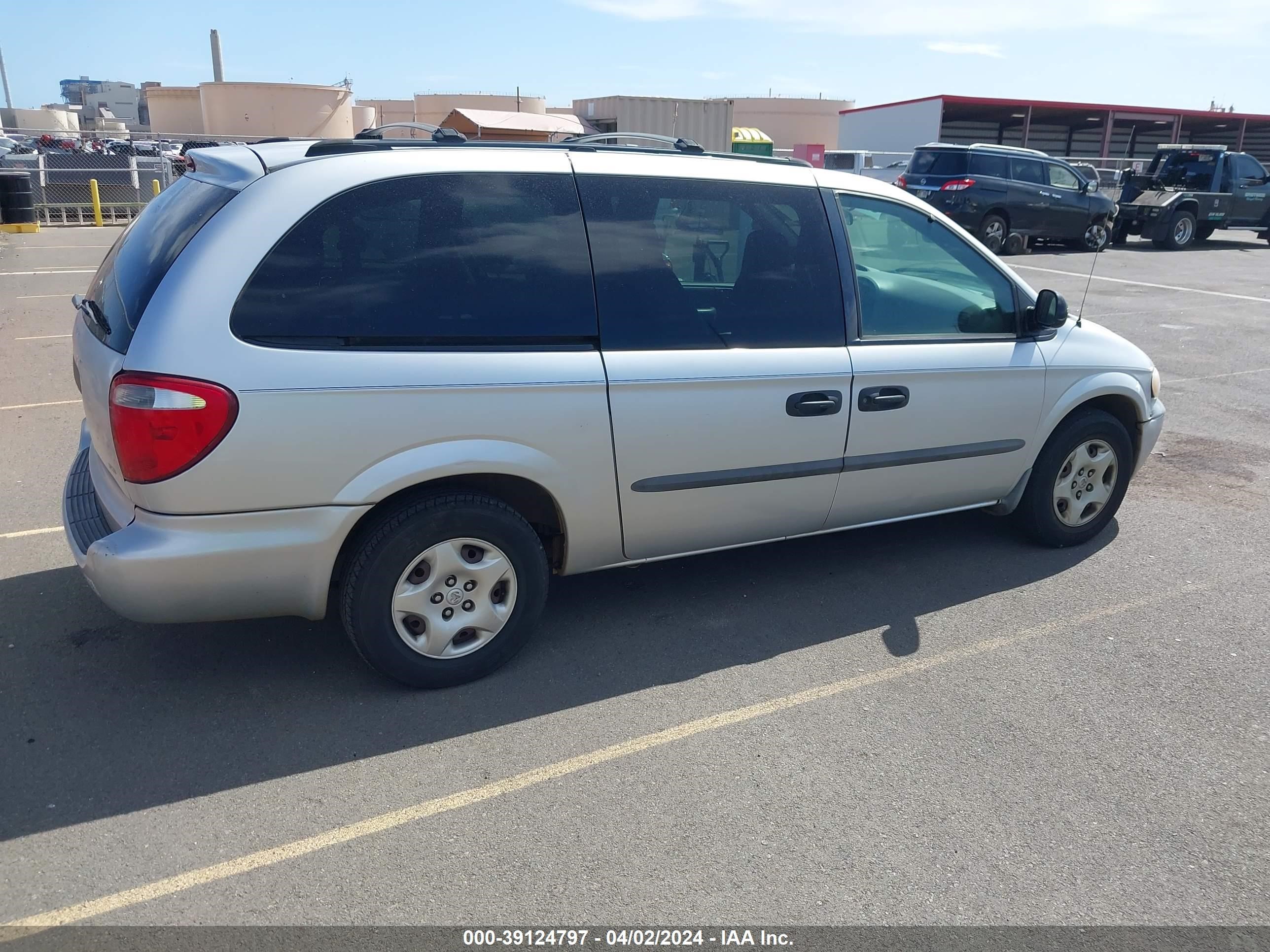 Photo 3 VIN: 1D4GP24343B272279 - DODGE CARAVAN 