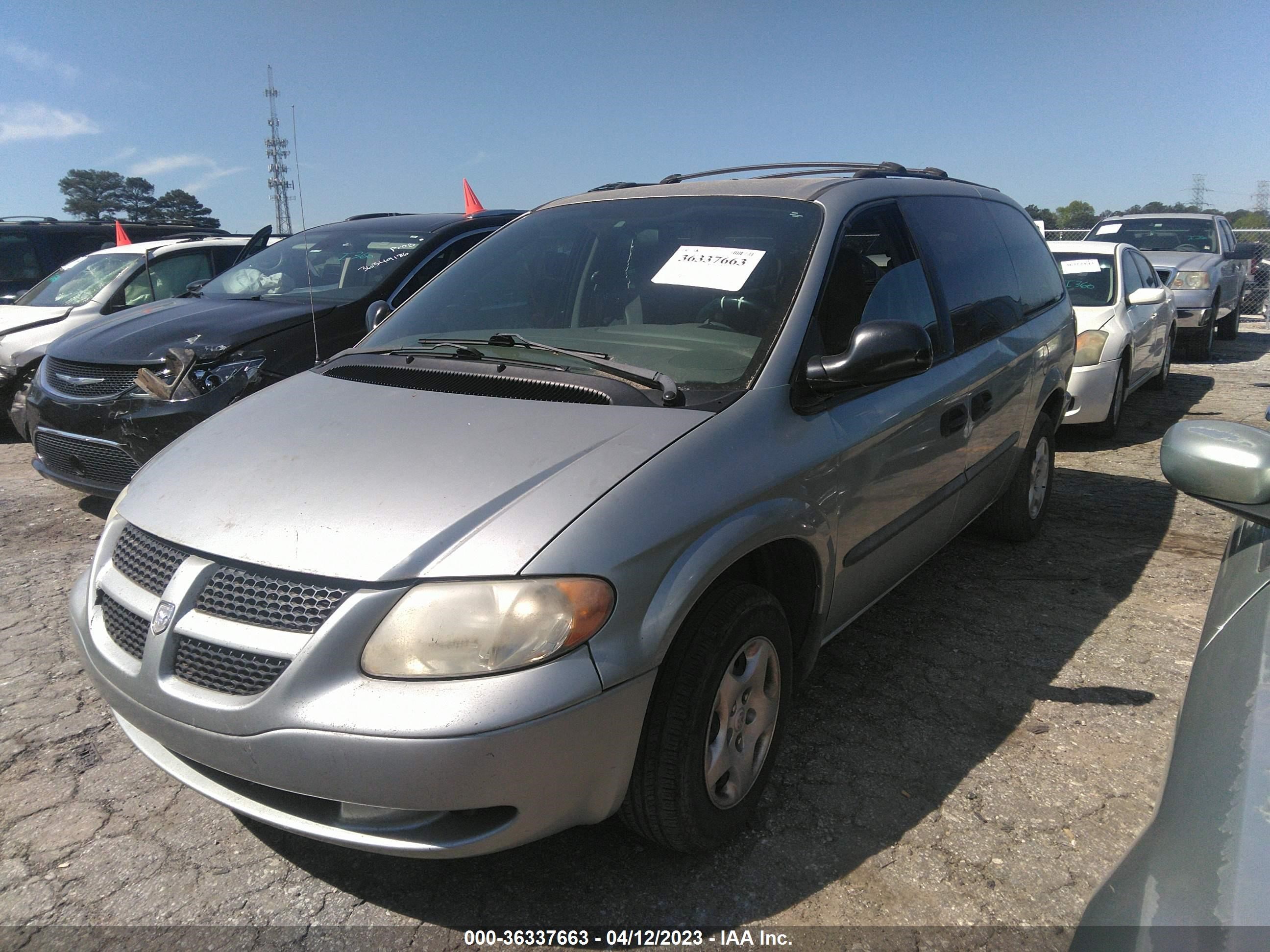 Photo 1 VIN: 1D4GP24373B165131 - DODGE CARAVAN 