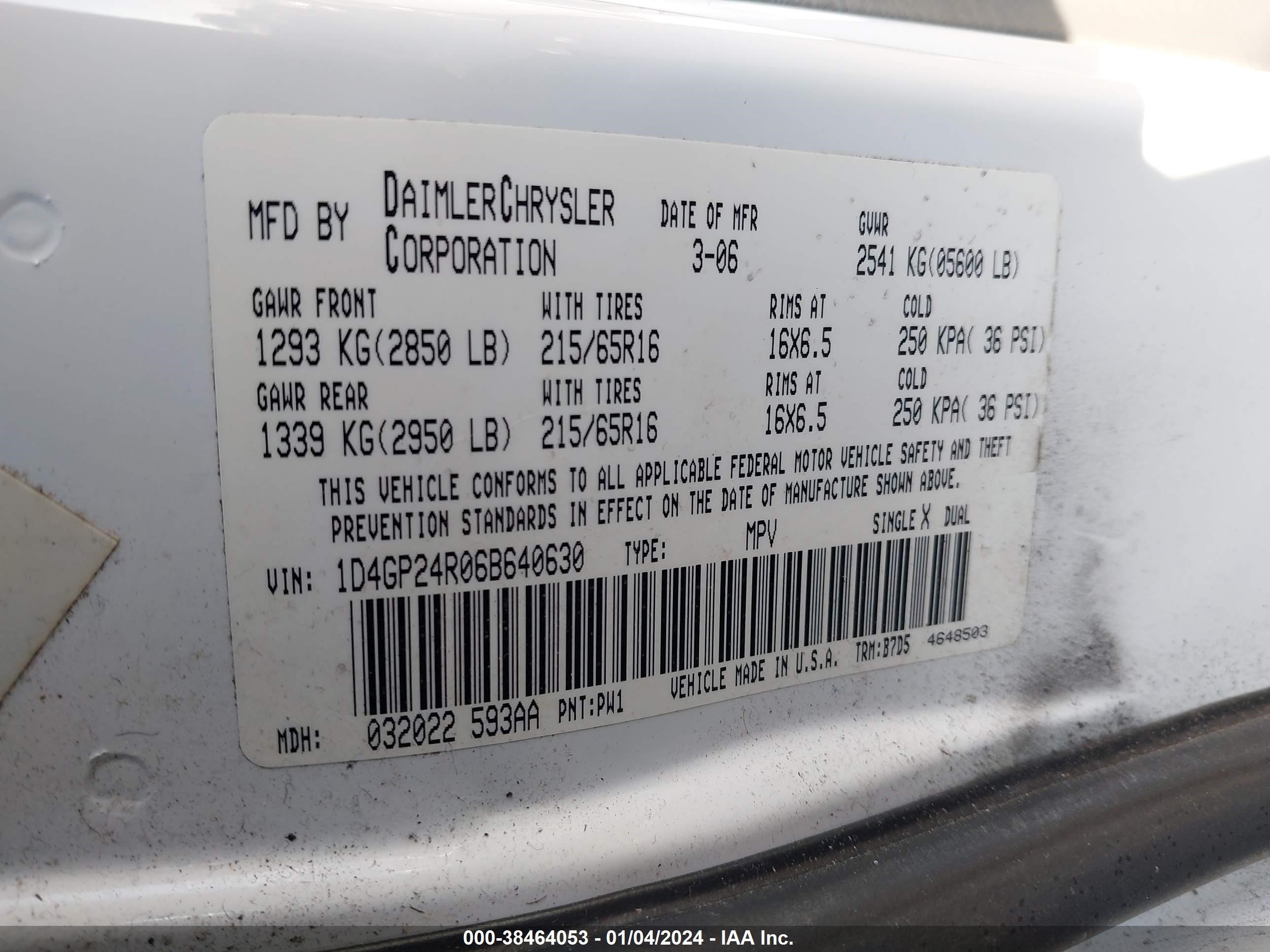 Photo 8 VIN: 1D4GP24R06B640630 - DODGE CARAVAN 