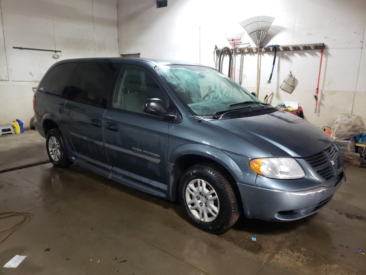 Photo 3 VIN: 1D4GP24R07B228094 - DODGE CARAVAN 