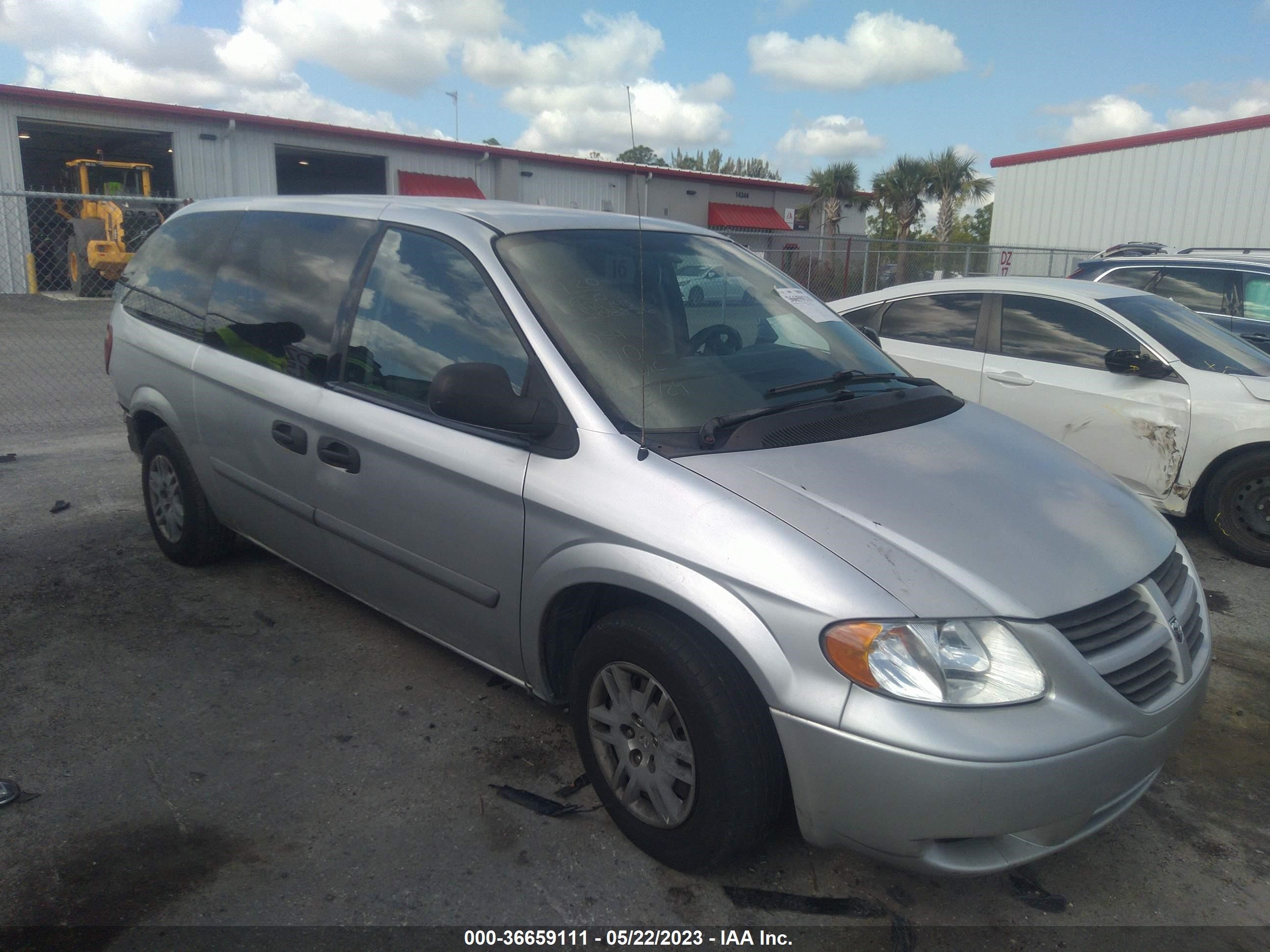 Photo 0 VIN: 1D4GP24R17B208856 - DODGE CARAVAN 