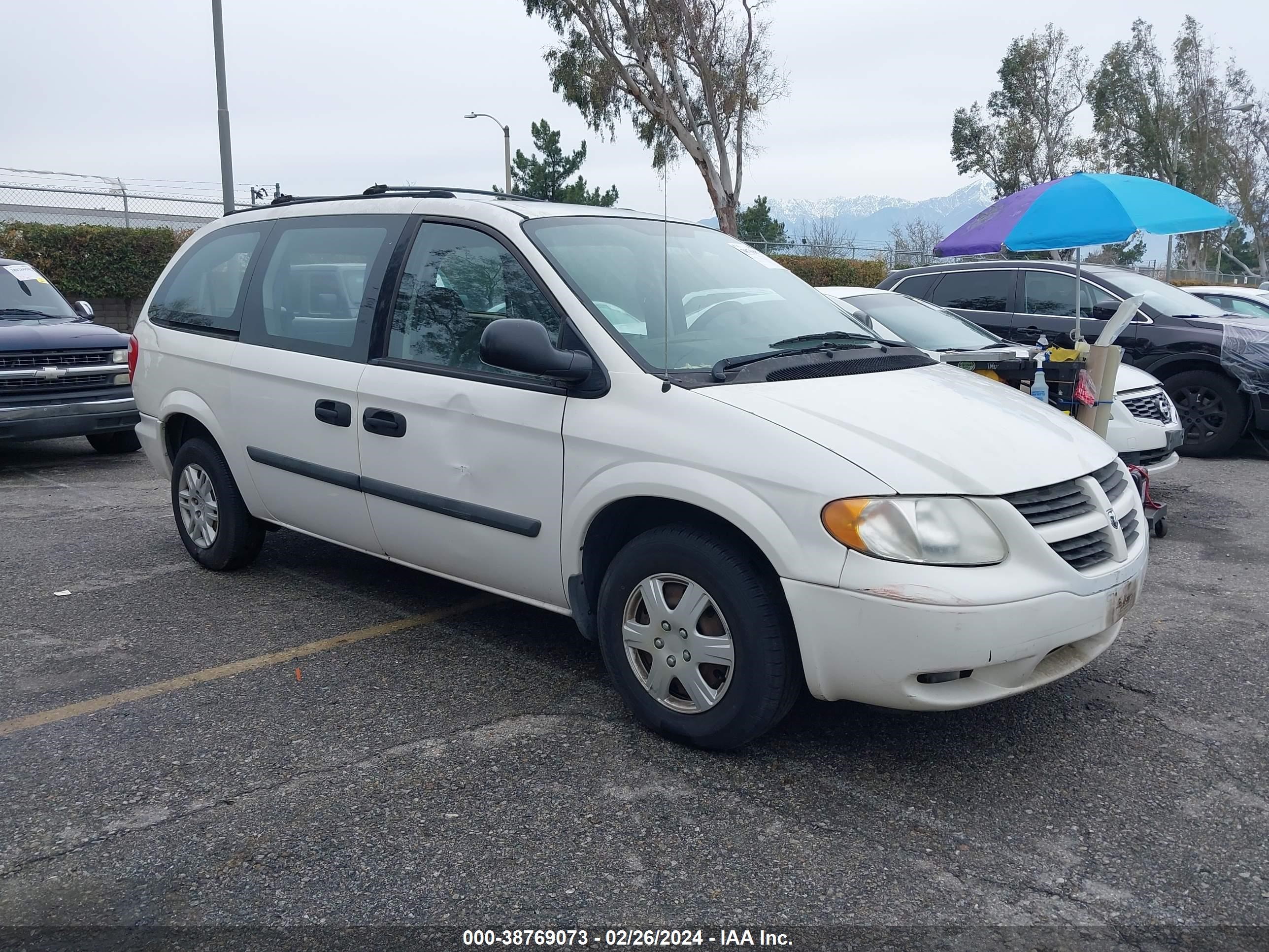 Photo 0 VIN: 1D4GP24R25B279111 - DODGE CARAVAN 