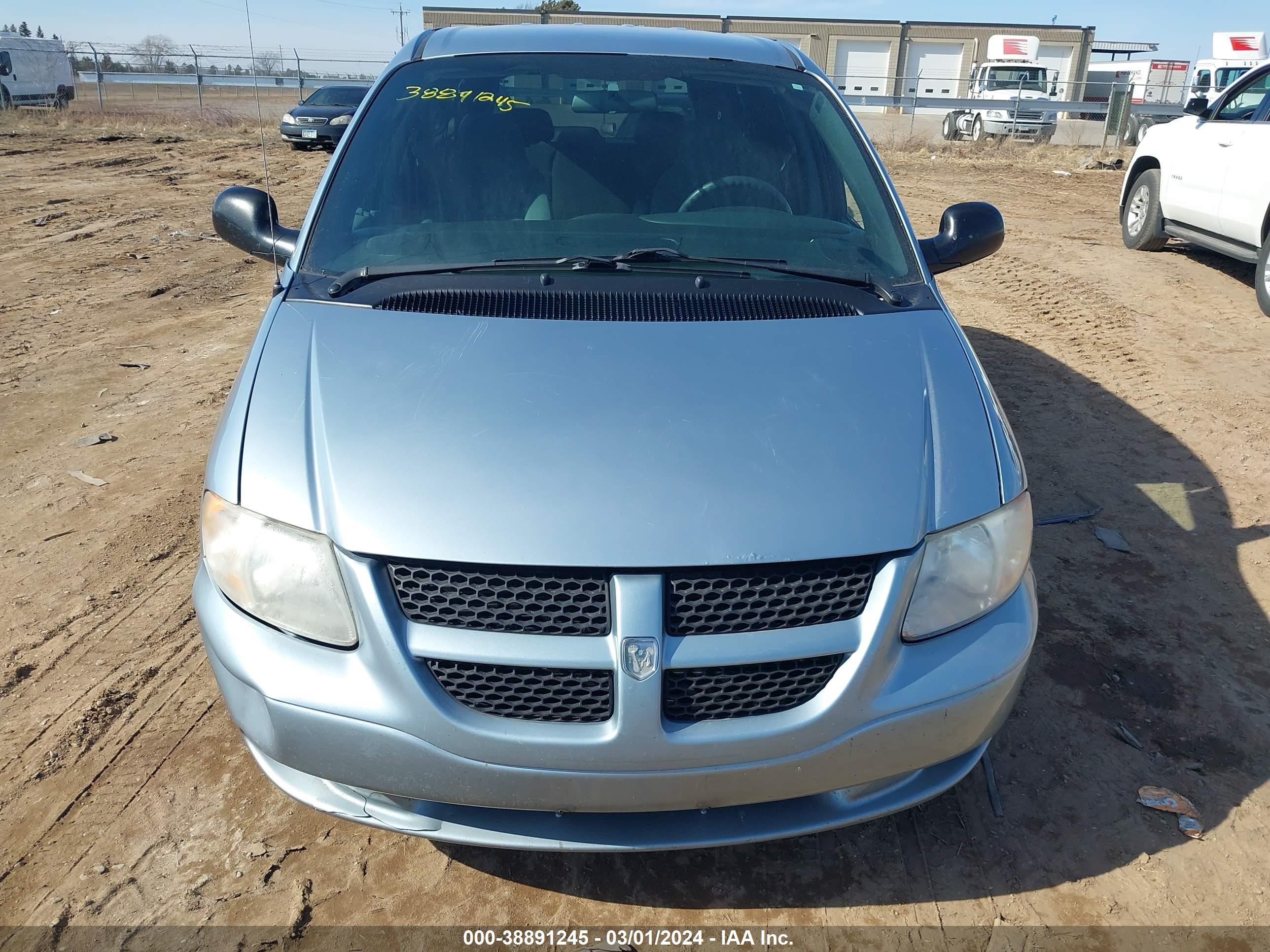 Photo 9 VIN: 1D4GP24R34B513335 - DODGE CARAVAN 