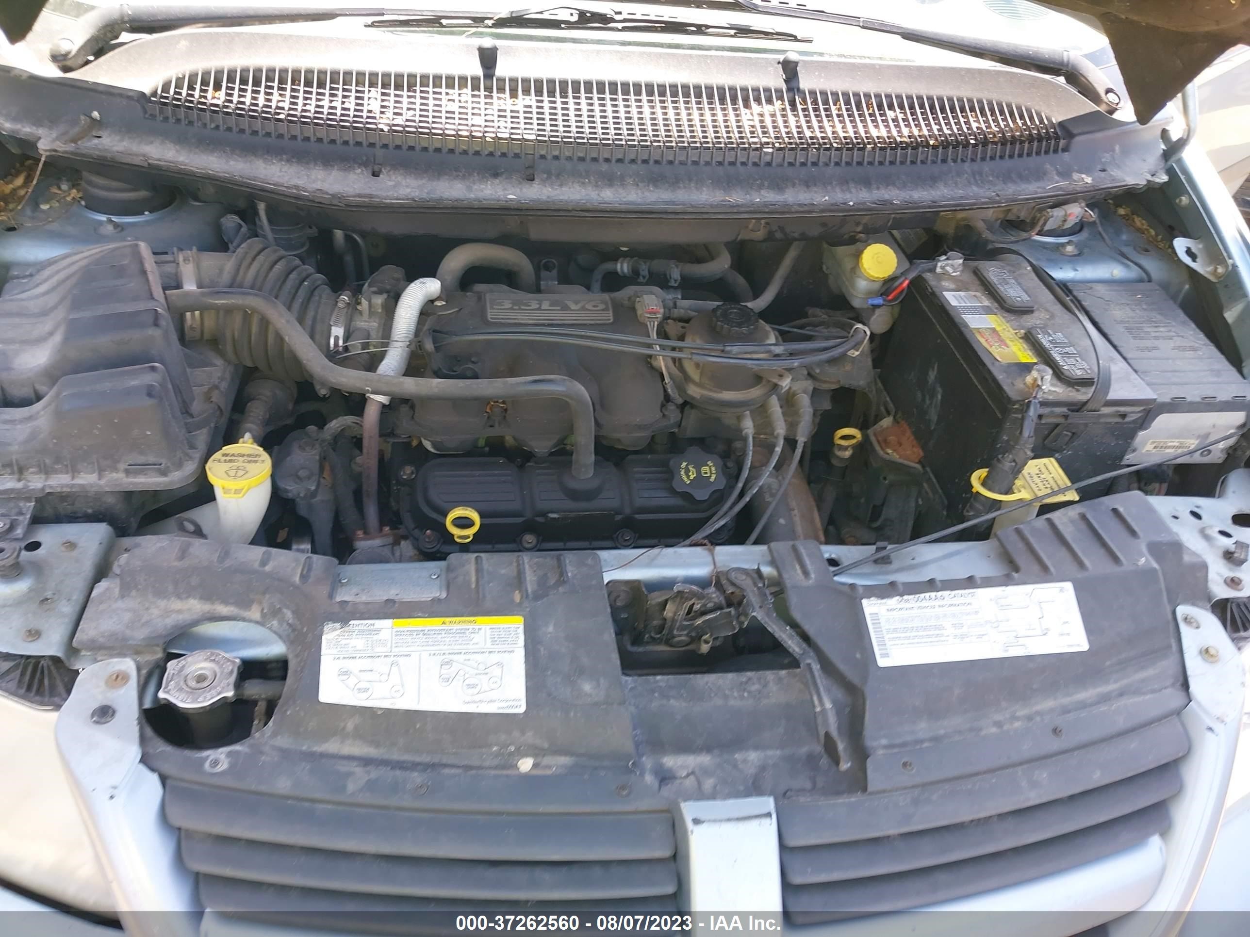 Photo 9 VIN: 1D4GP24R35B364409 - DODGE CARAVAN 