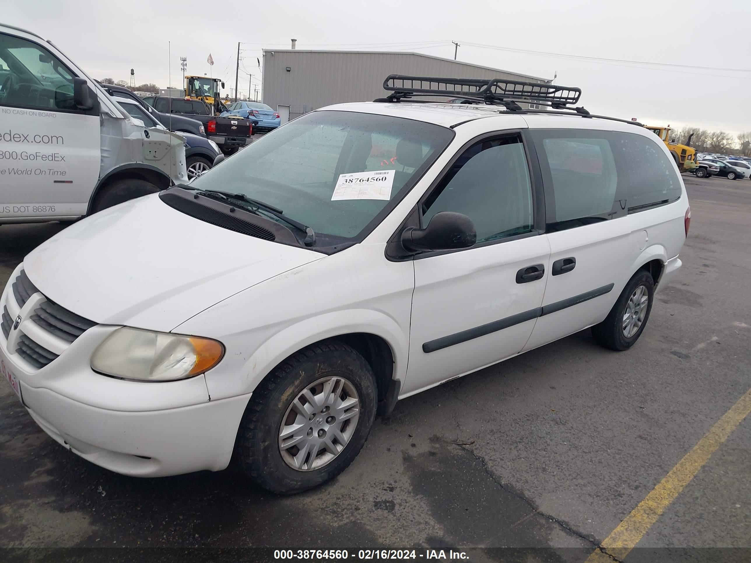 Photo 1 VIN: 1D4GP24R66B557414 - DODGE CARAVAN 