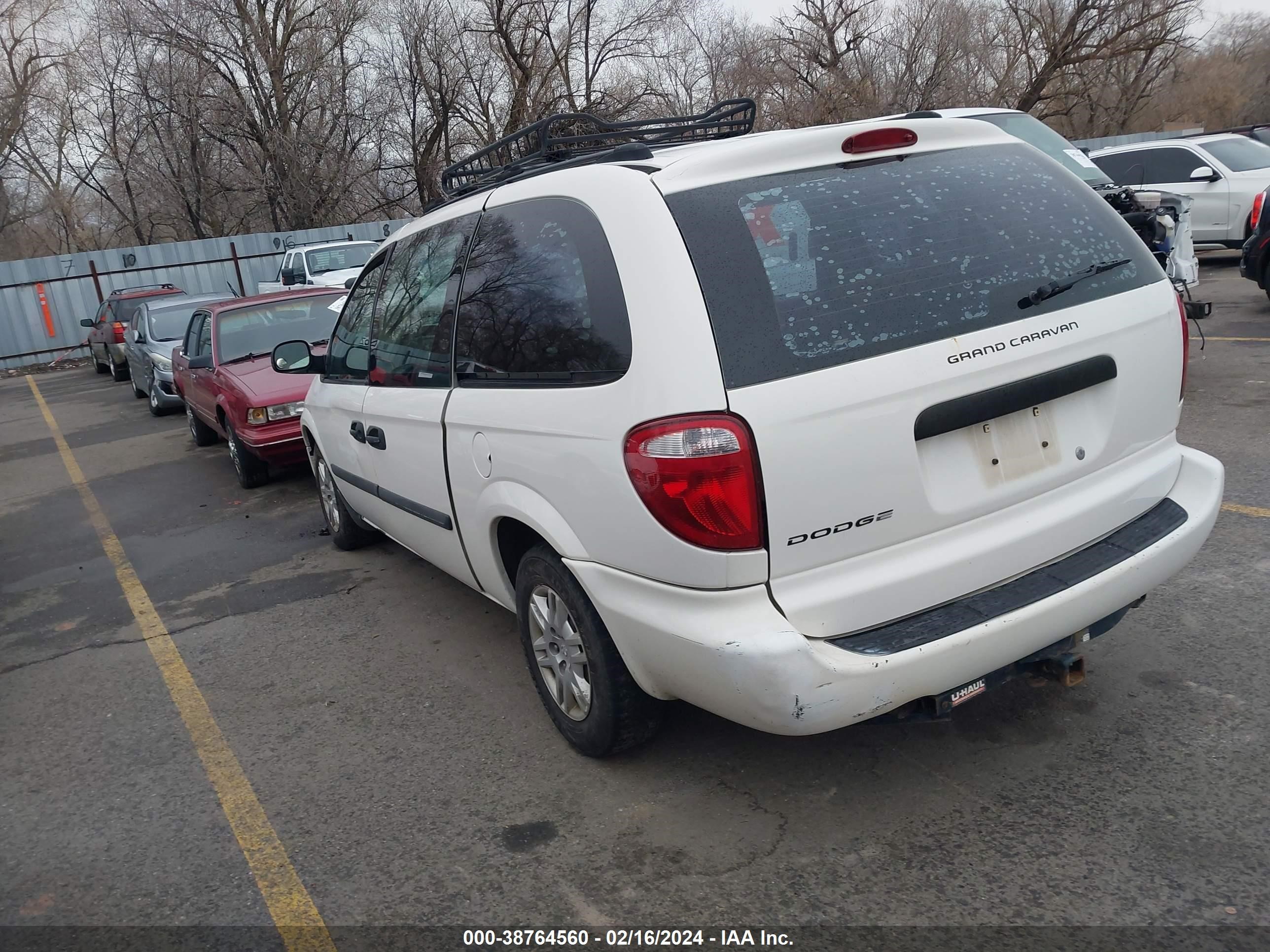 Photo 2 VIN: 1D4GP24R66B557414 - DODGE CARAVAN 