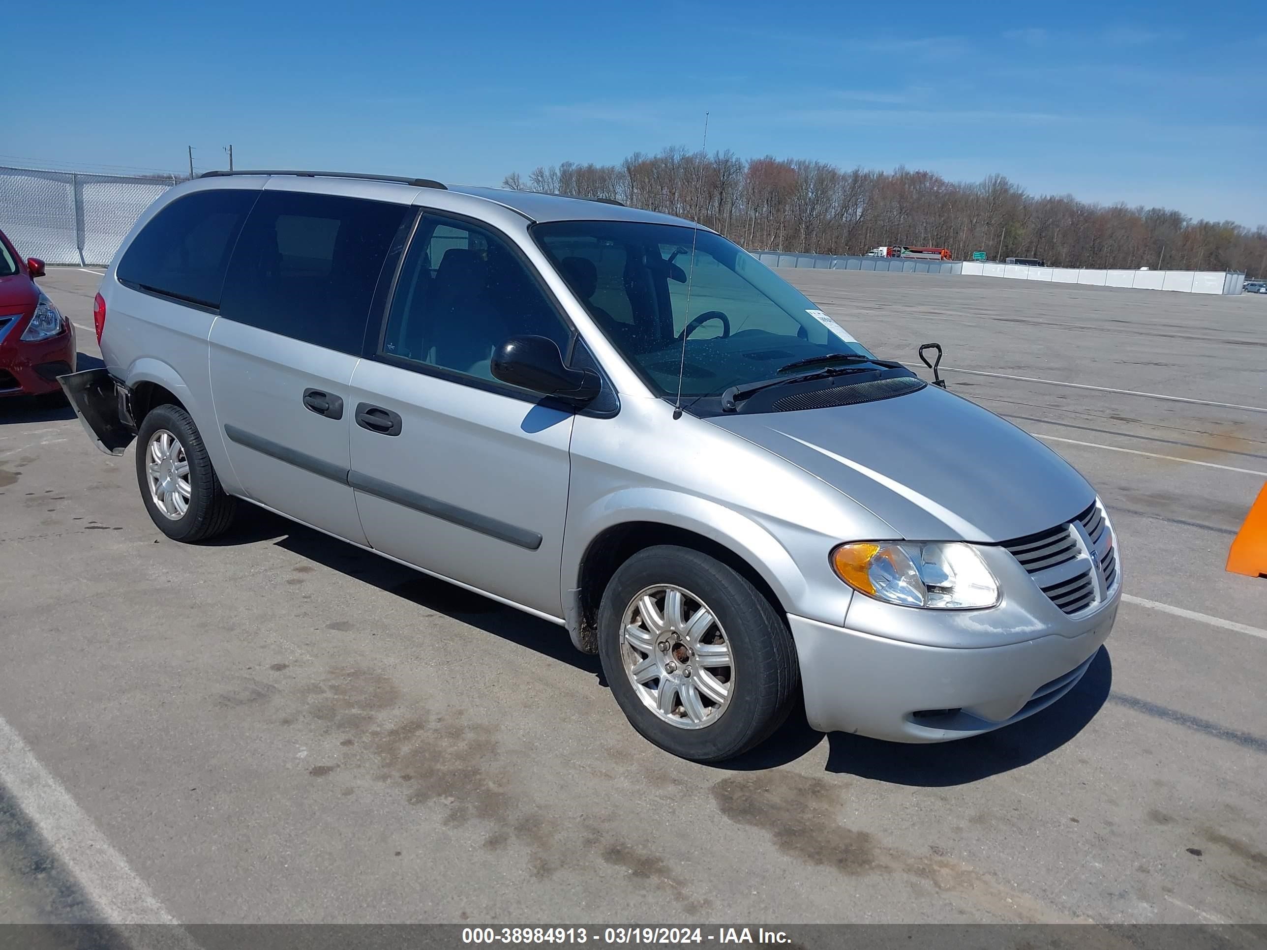 Photo 0 VIN: 1D4GP24R76B578899 - DODGE CARAVAN 