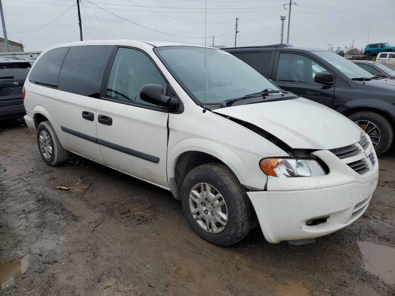 Photo 3 VIN: 1D4GP24R76B600982 - DODGE CARAVAN 