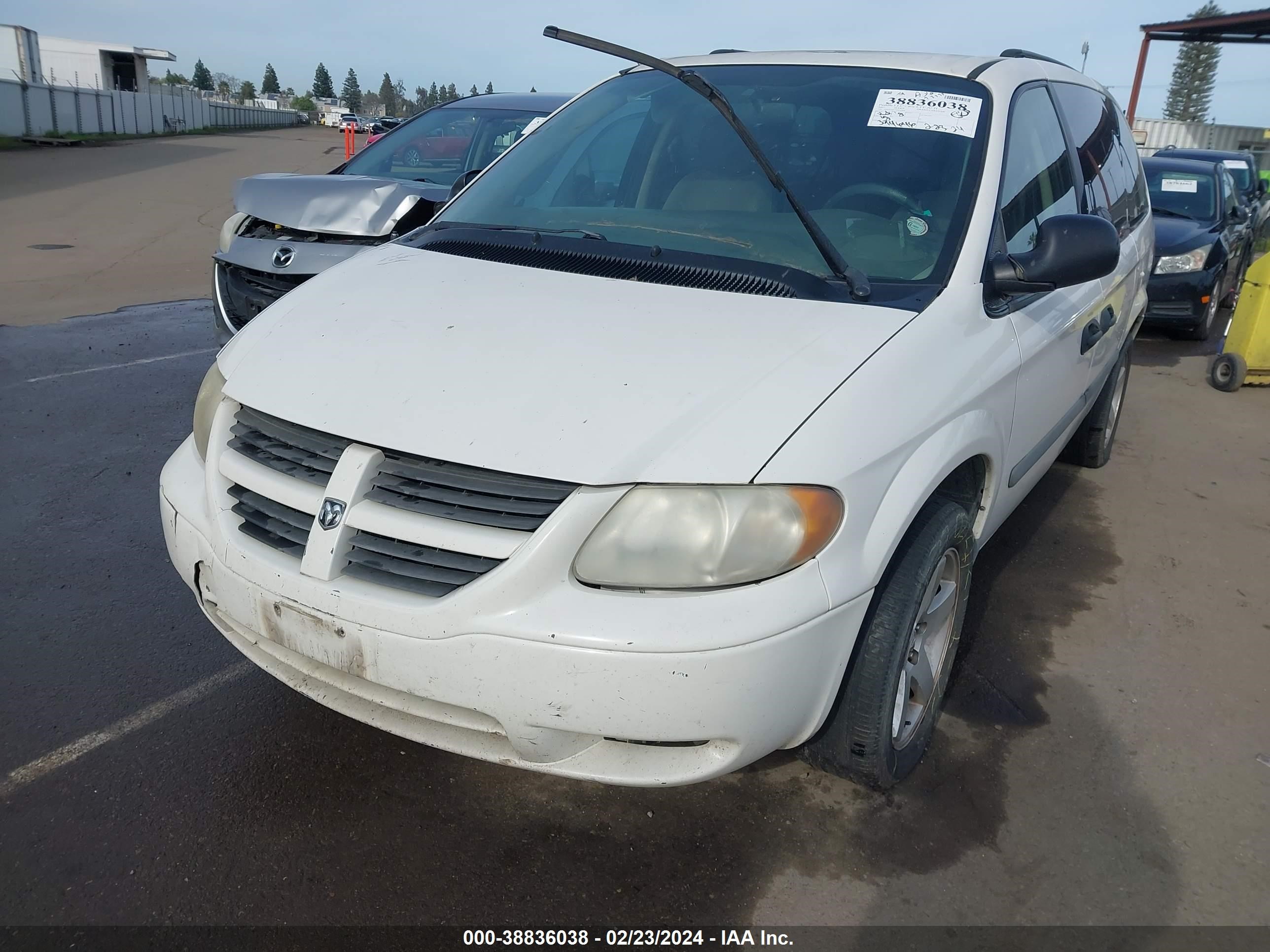 Photo 15 VIN: 1D4GP24R77B255048 - DODGE CARAVAN 